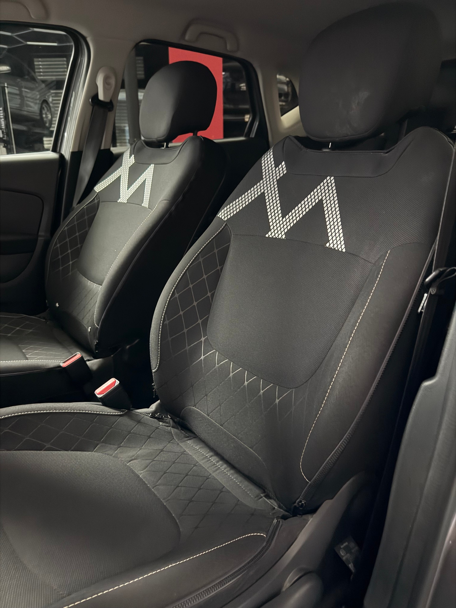 RENAULT Captur 1.2 T 16V Outdoor EDC-image-4