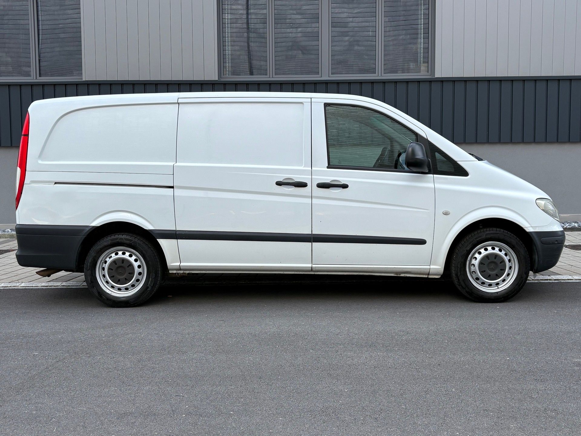 MERCEDES-BENZ Vito 111 CDI L-image-4