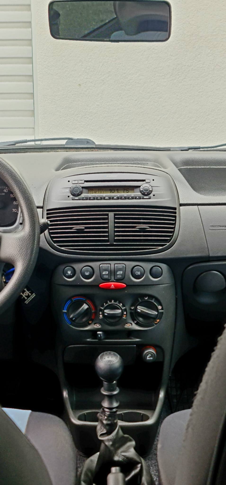FIAT Punto 1.2 Active-image-12