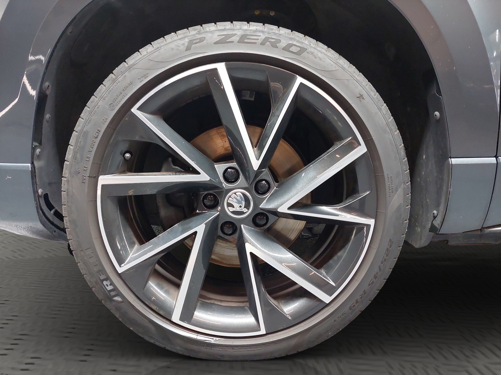 SKODA Karoq 2.0 TSI SportLine 4x4 DSG-image-13