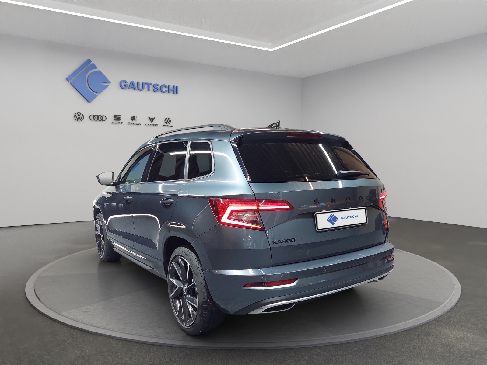 SKODA Karoq 2.0 TSI SportLine 4x4 DSG-image-2