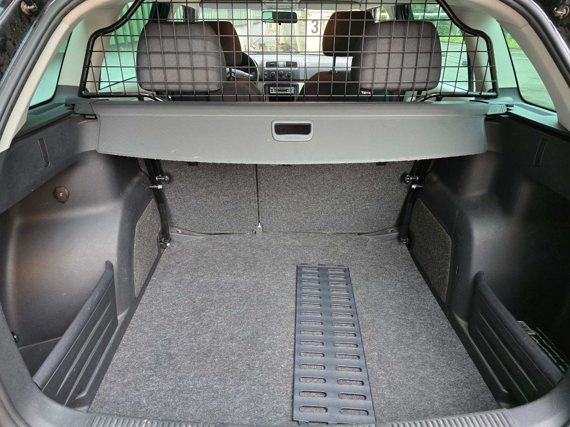 SKODA Fabia 1.2 Entry-image-6