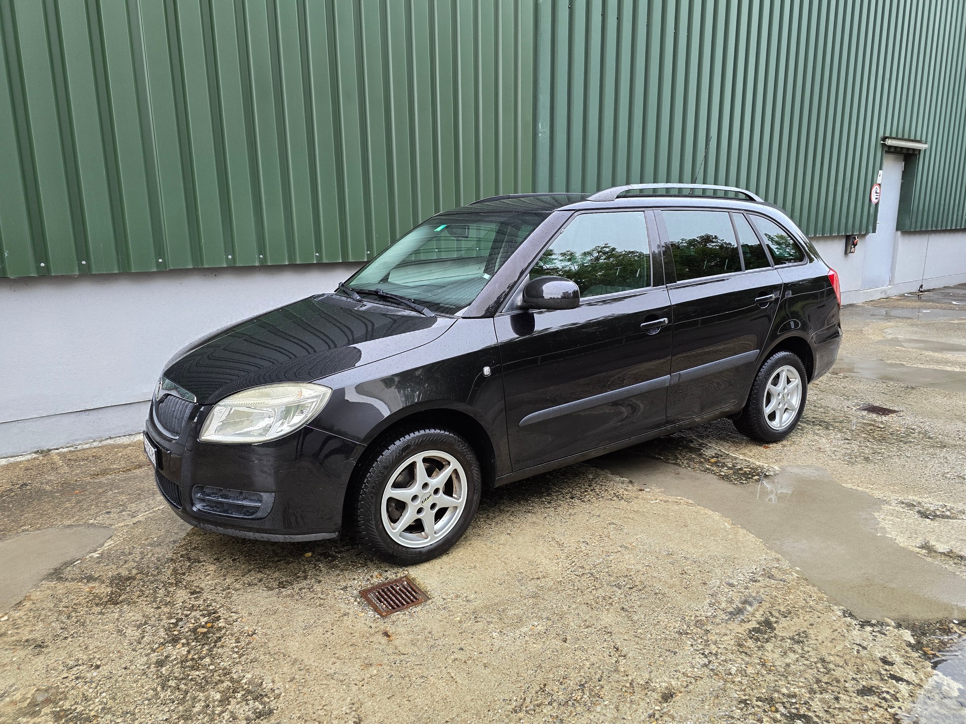 SKODA Fabia 1.2 Entry-image-3