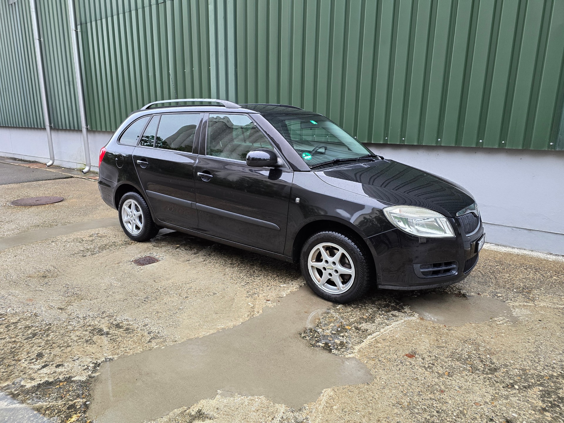 SKODA Fabia 1.2 Entry-image-0