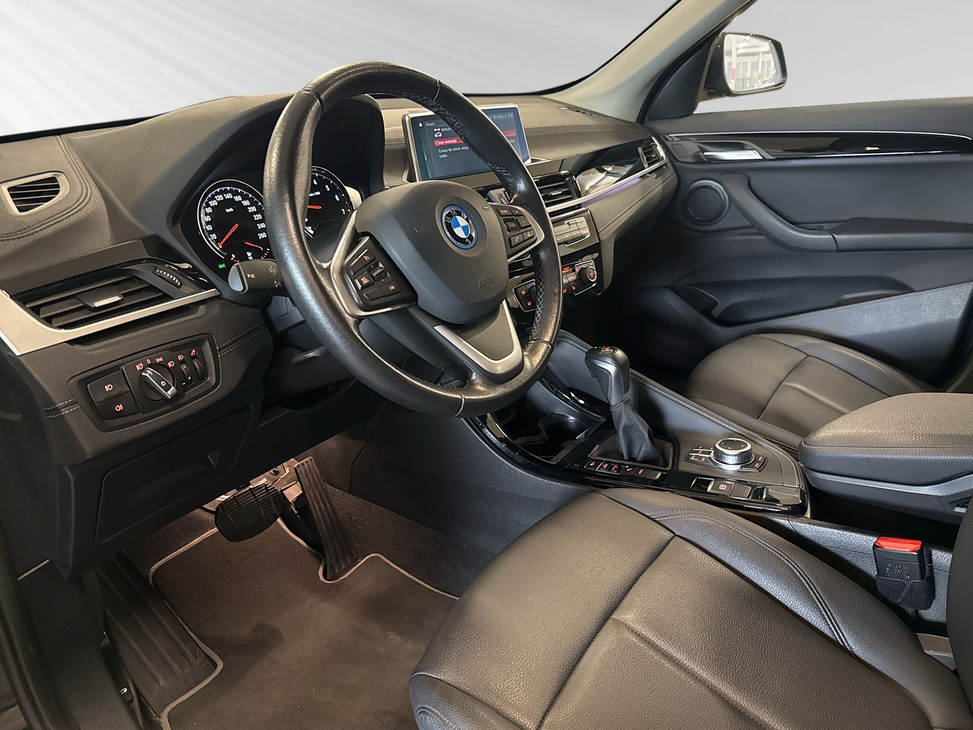 BMW X1 xDrive 25e xLine Steptronic-image-3