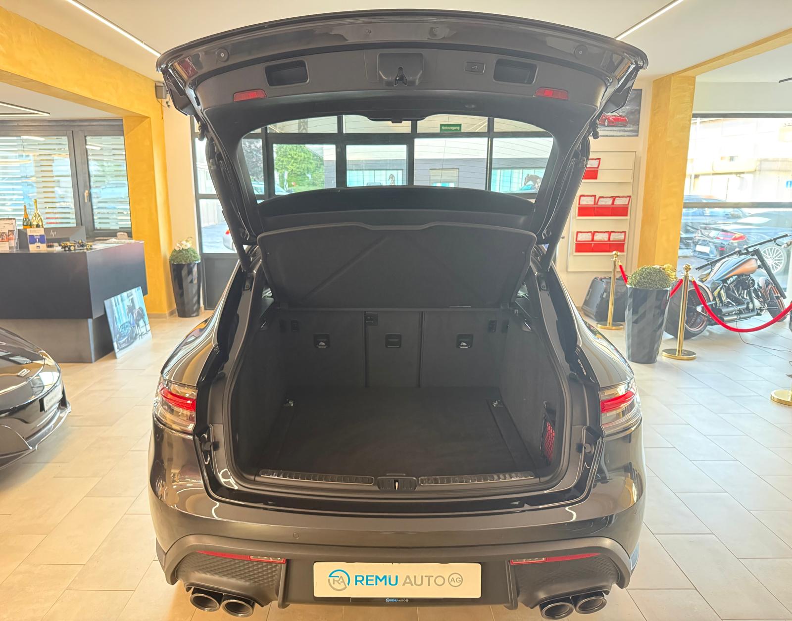 PORSCHE Macan T PDK-image-4