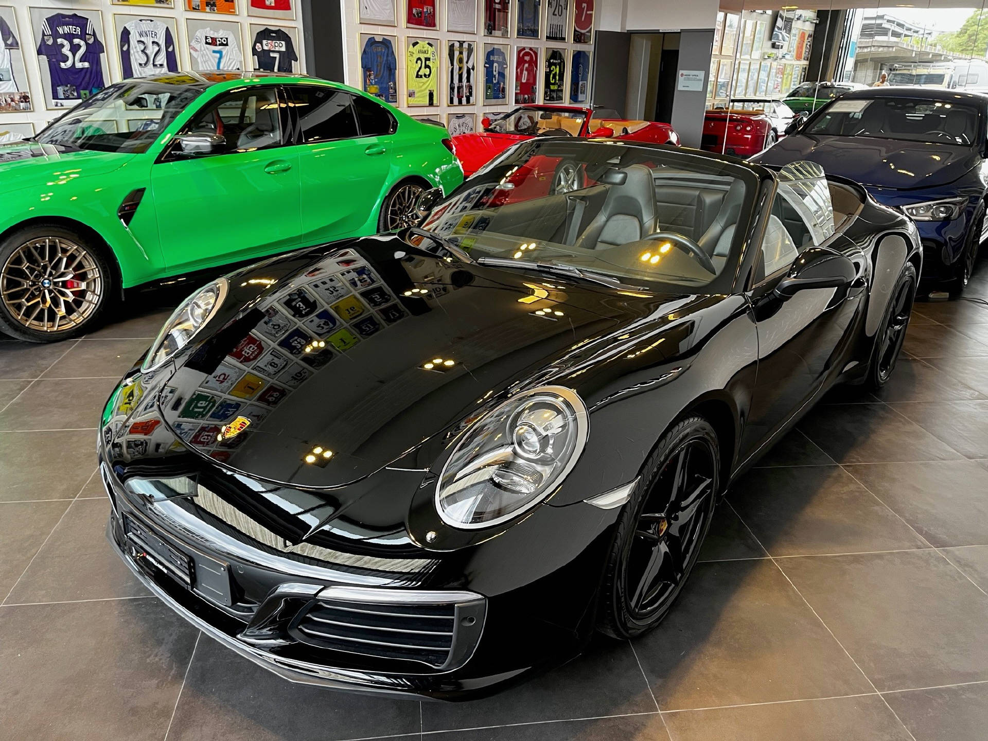 PORSCHE 911 Cabriolet 3.0 Carrera PDK-image-5