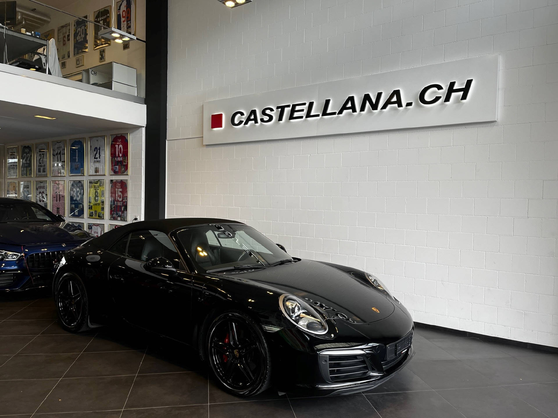 PORSCHE 911 Cabriolet 3.0 Carrera PDK-showroom-element-1