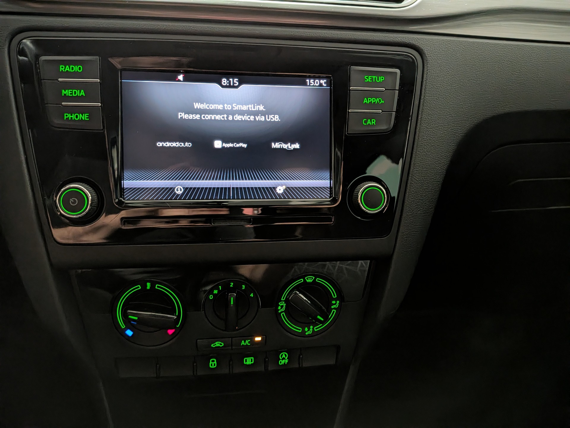 SKODA Rapid Spaceback 1.0 TSI Ambition-image-16