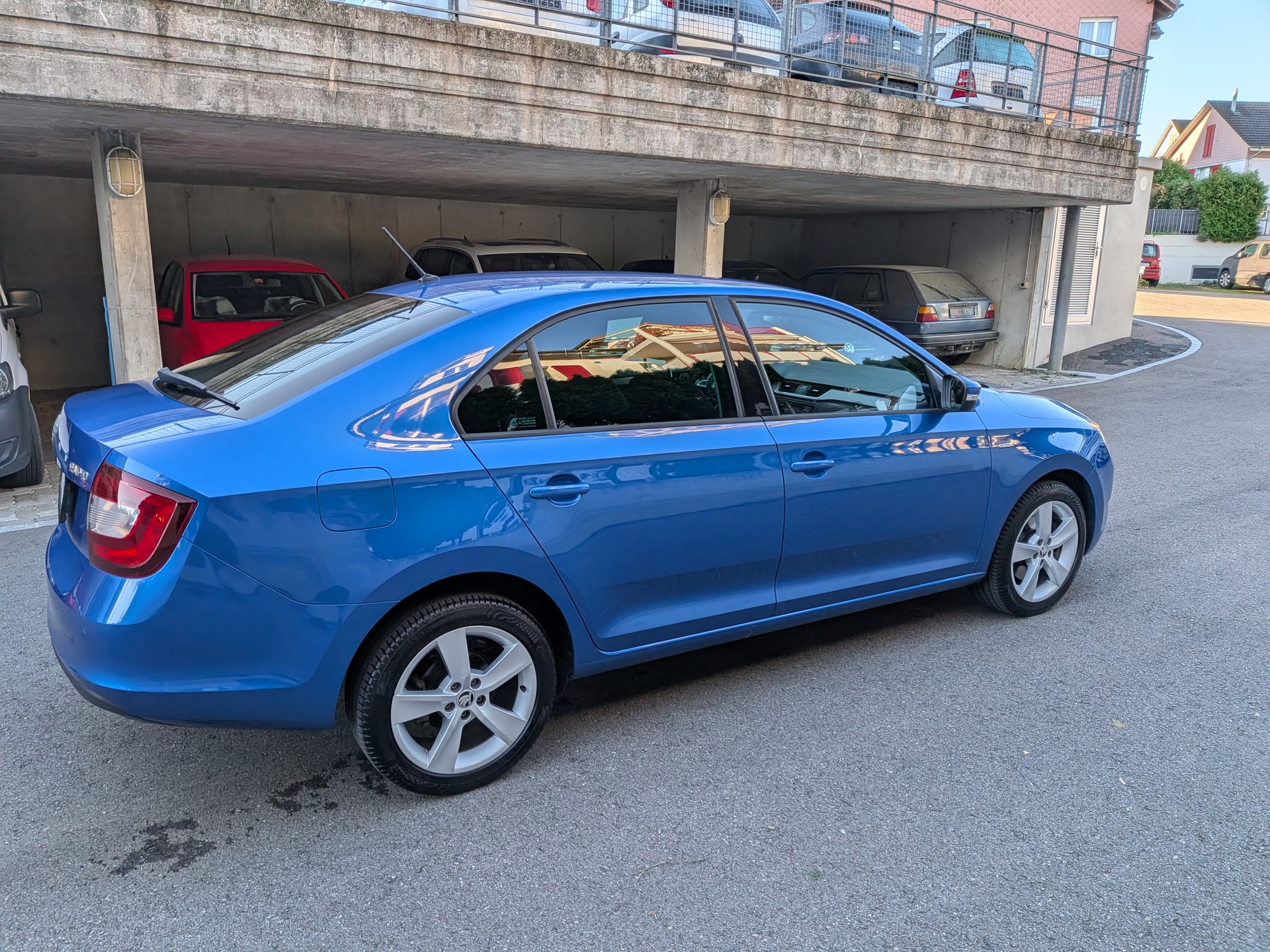 SKODA Rapid Spaceback 1.0 TSI Ambition-image-8