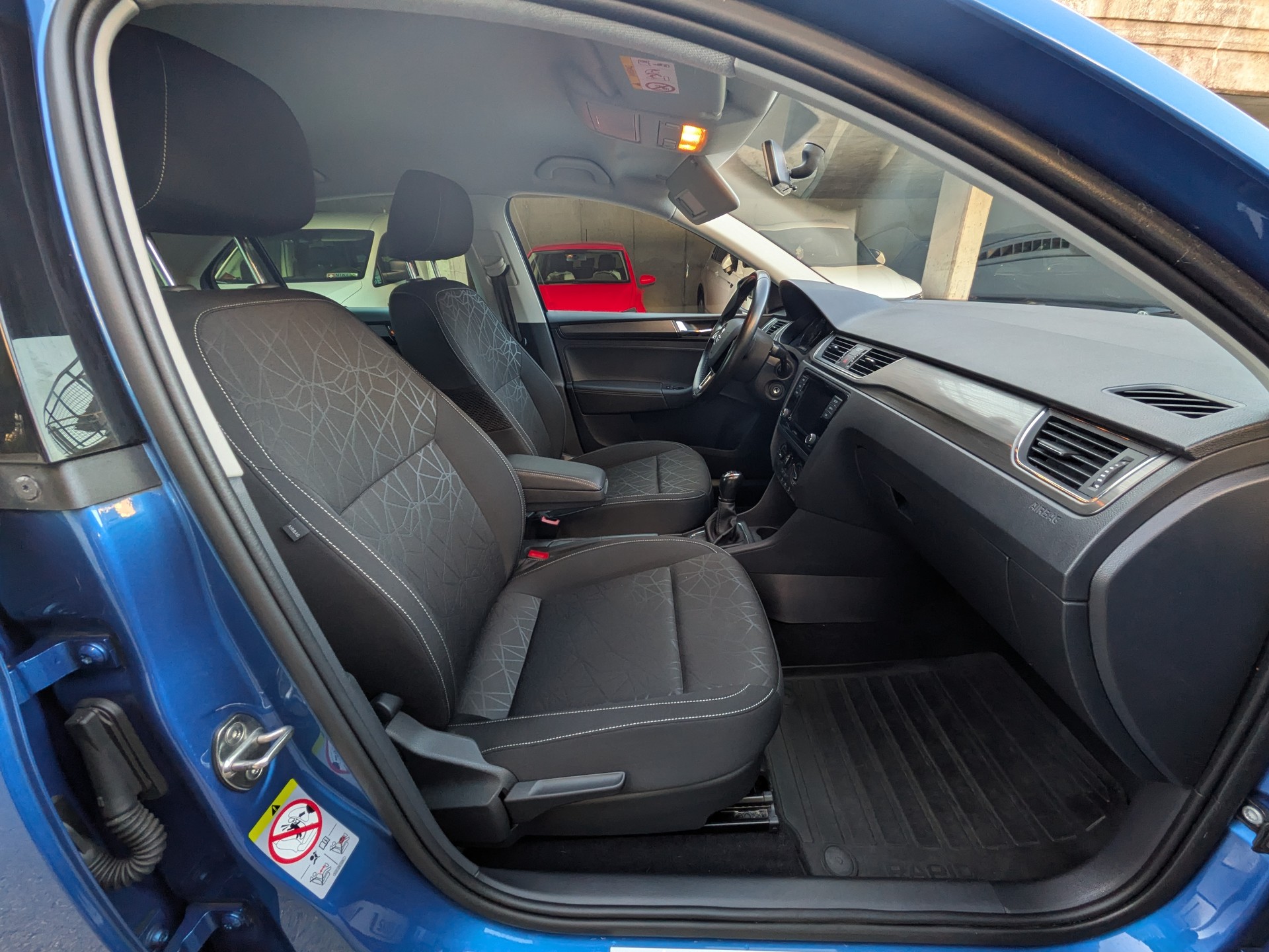 SKODA Rapid Spaceback 1.0 TSI Ambition-image-13