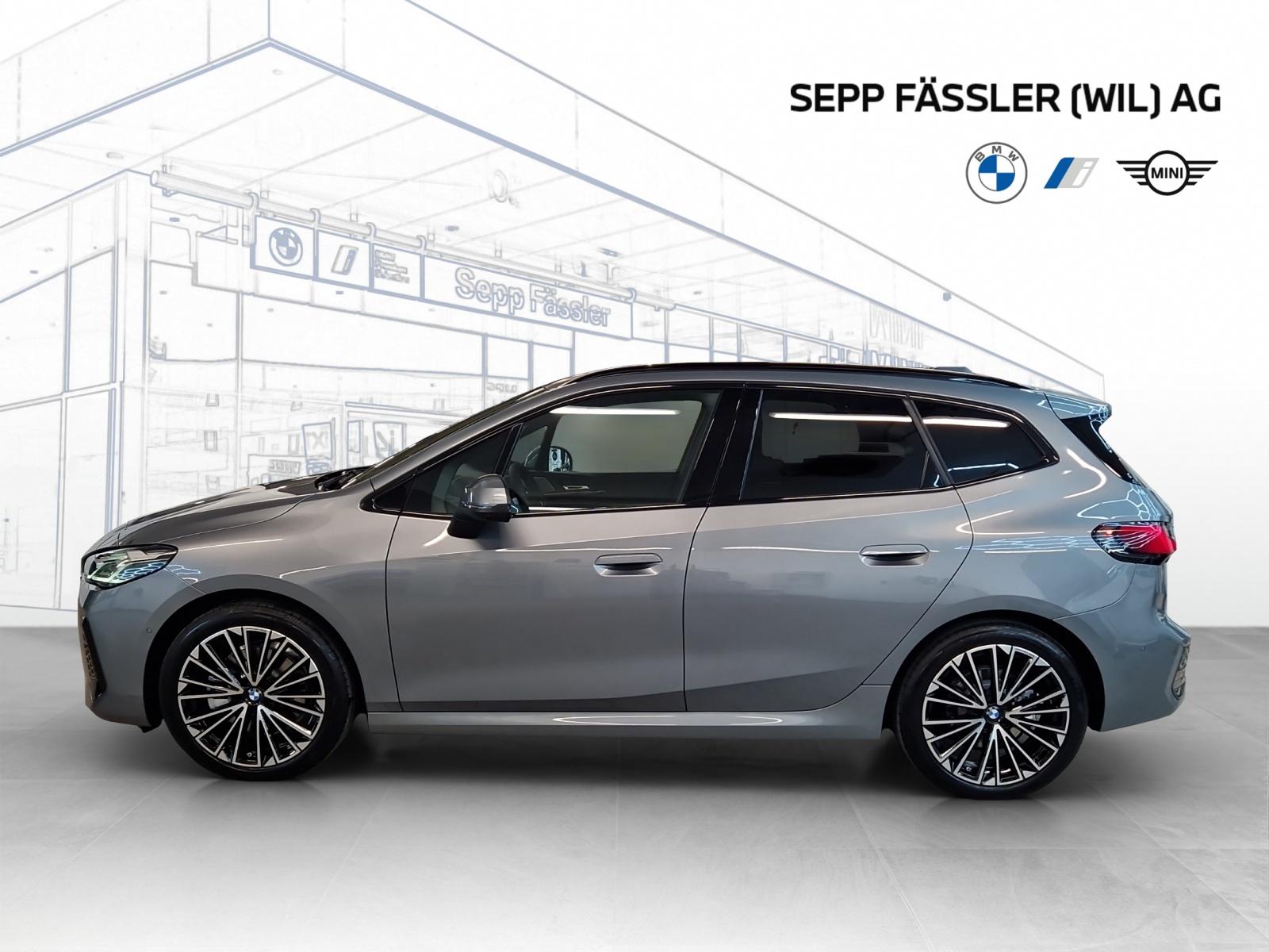 BMW 223i xDrive AT M Sport-showroom-element-1