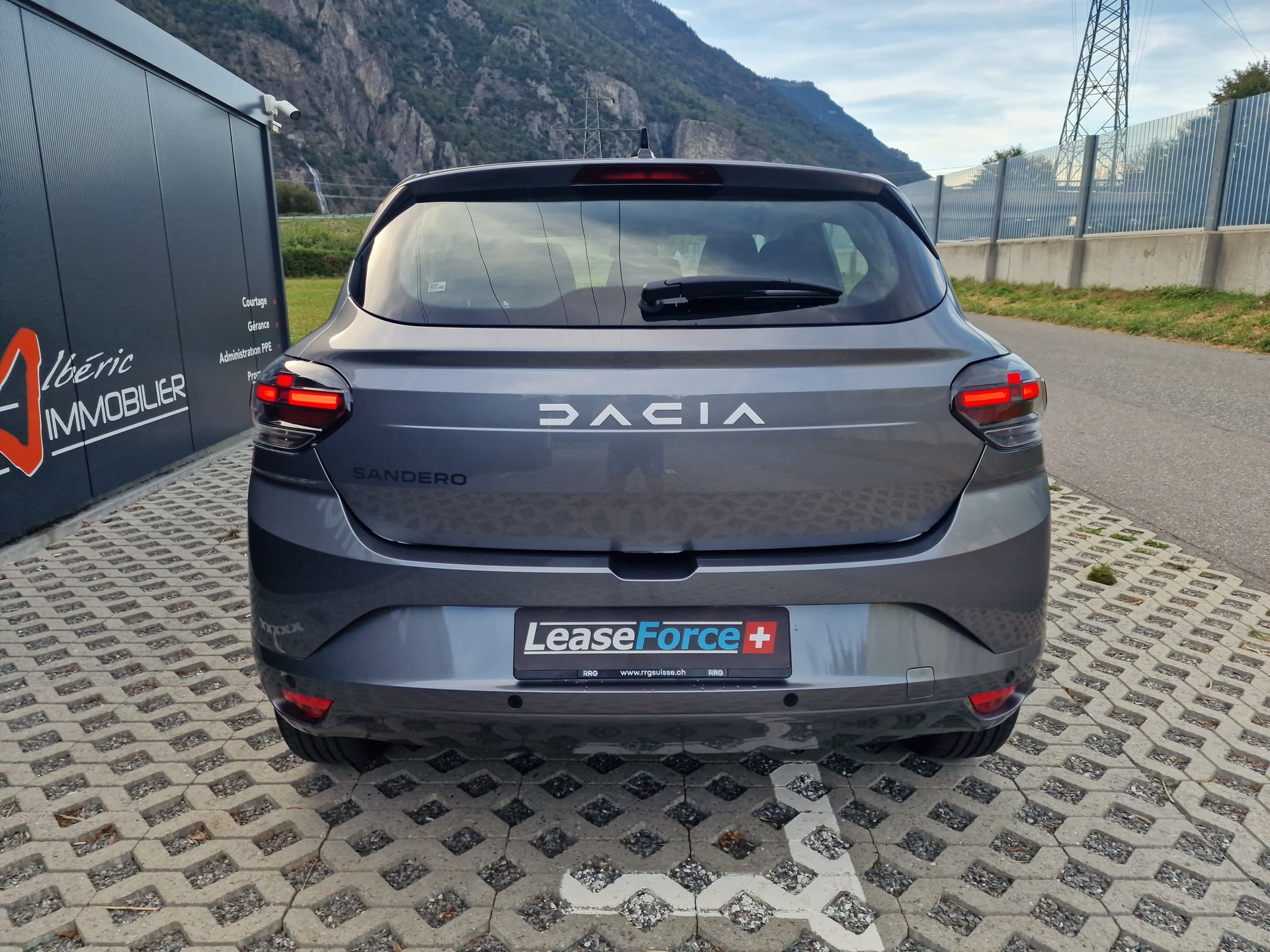 DACIA Sandero TCe 100 Expression-image-5