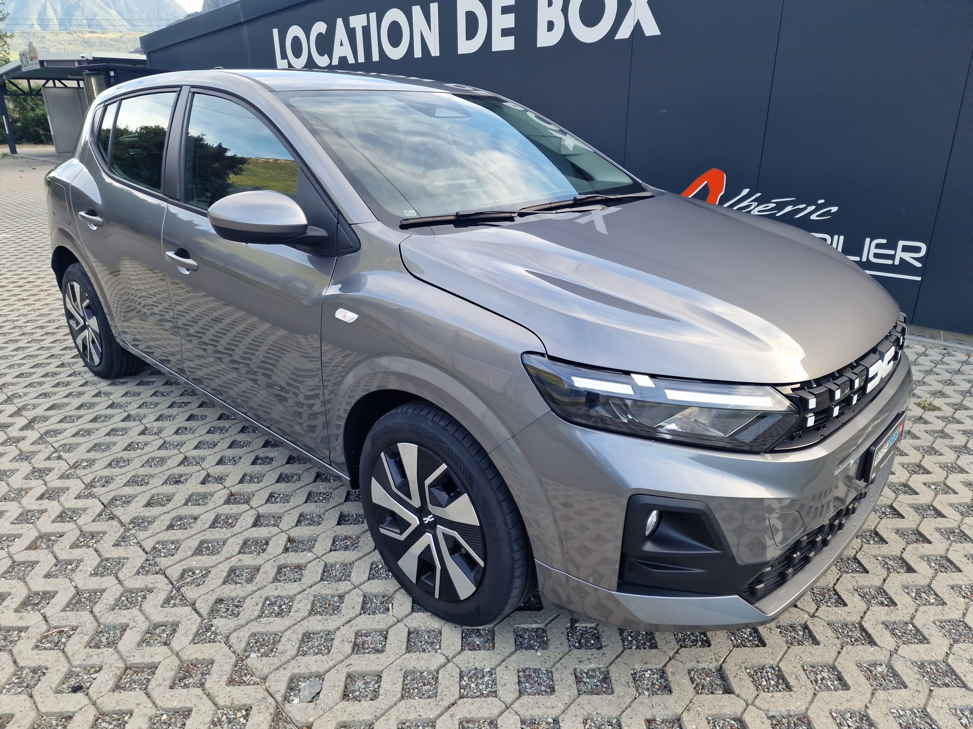DACIA Sandero TCe 100 Expression-image-2