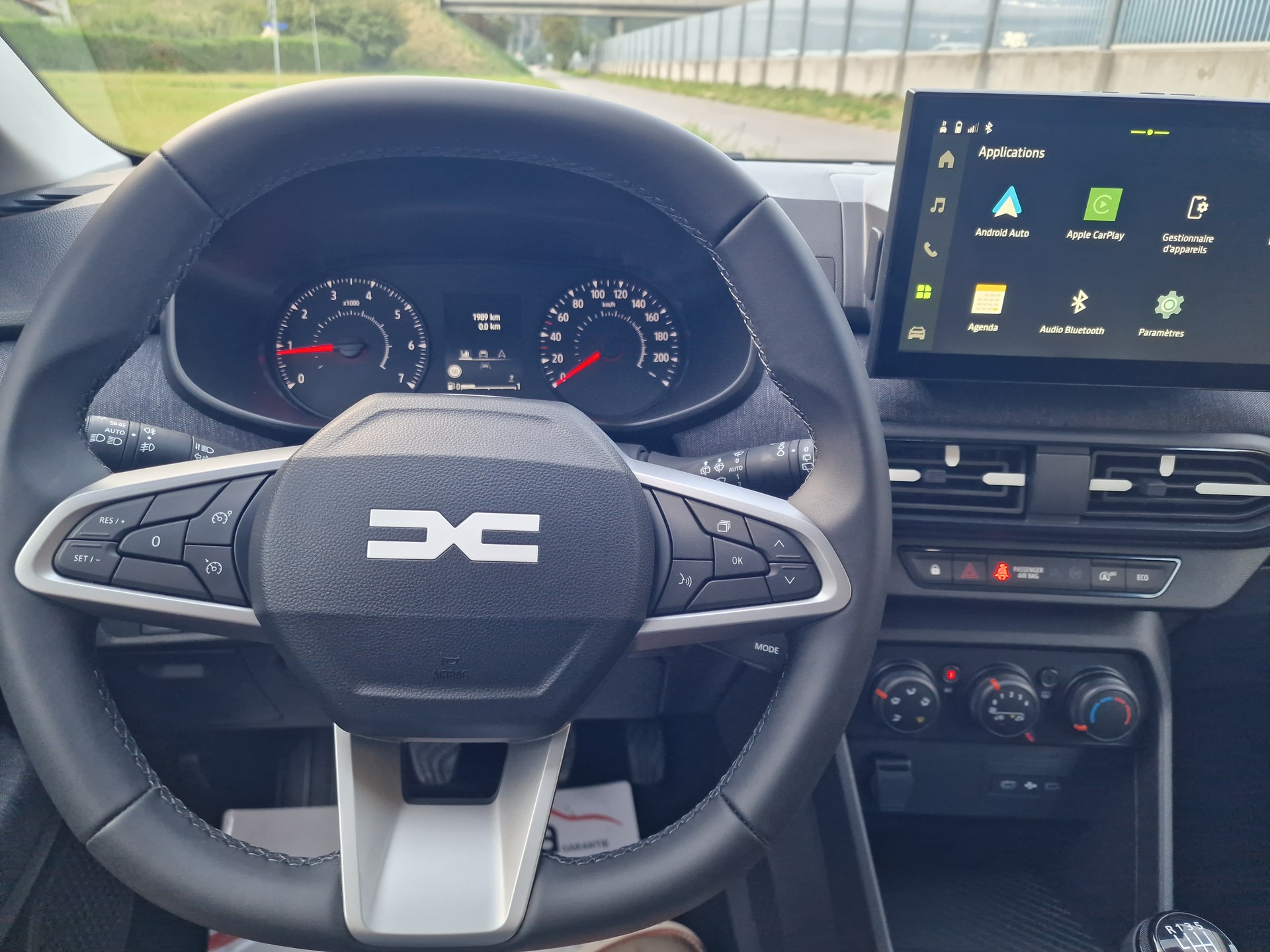 DACIA Sandero TCe 100 Expression-image-8