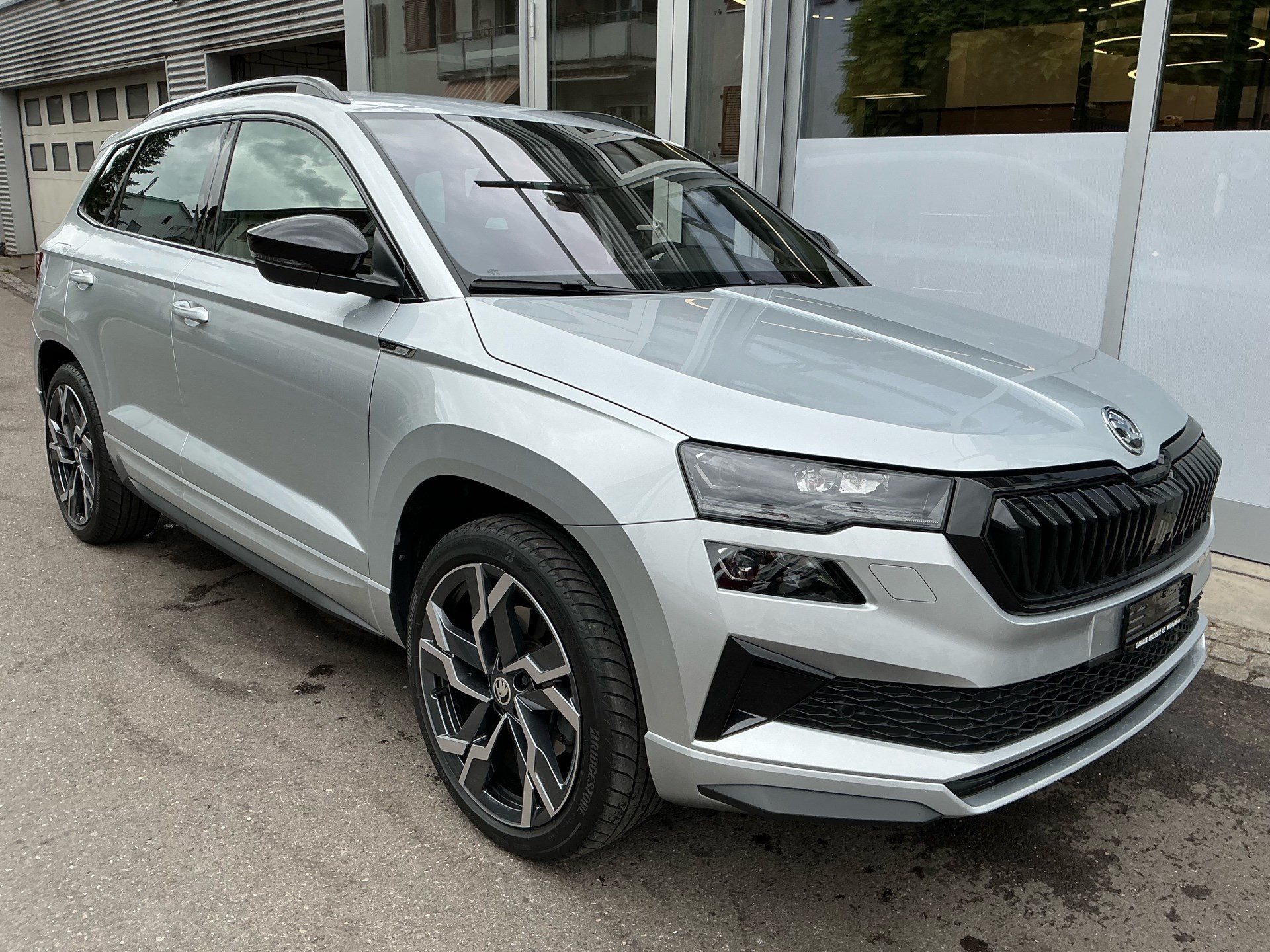 SKODA Karoq Sportline 4x4-image-2