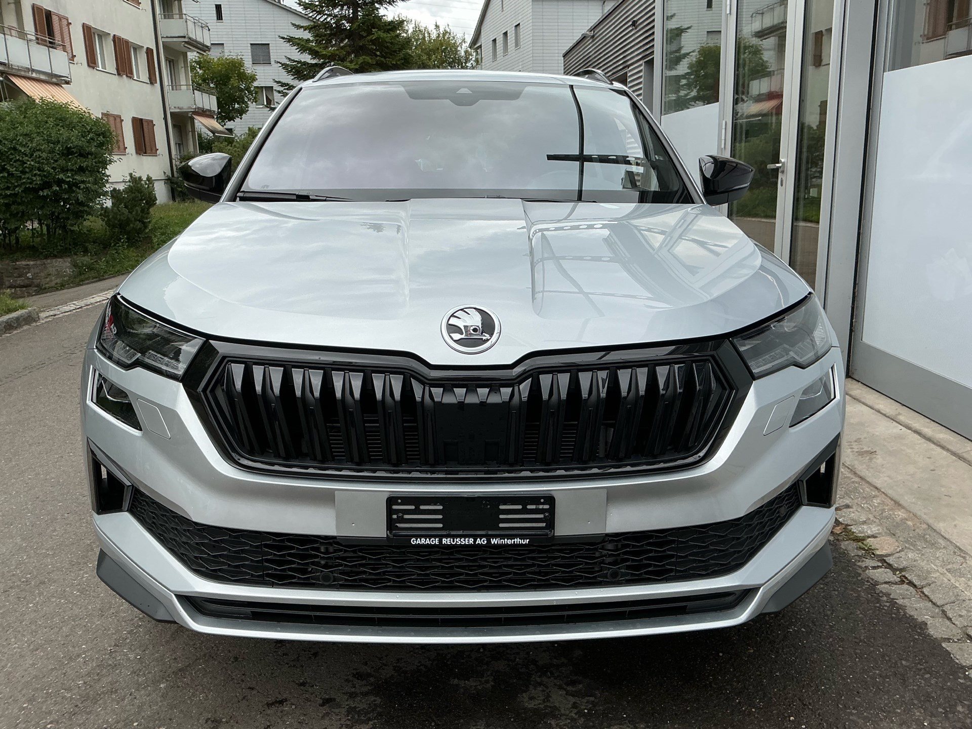 SKODA Karoq Sportline 4x4-image-1
