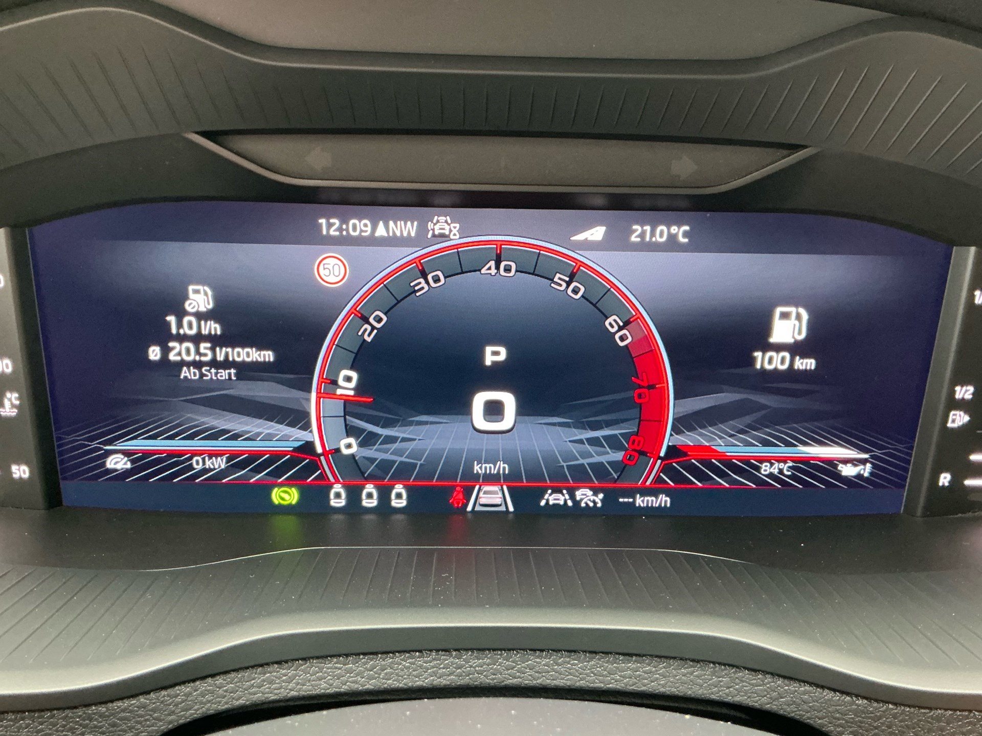 SKODA Karoq Sportline 4x4-image-11
