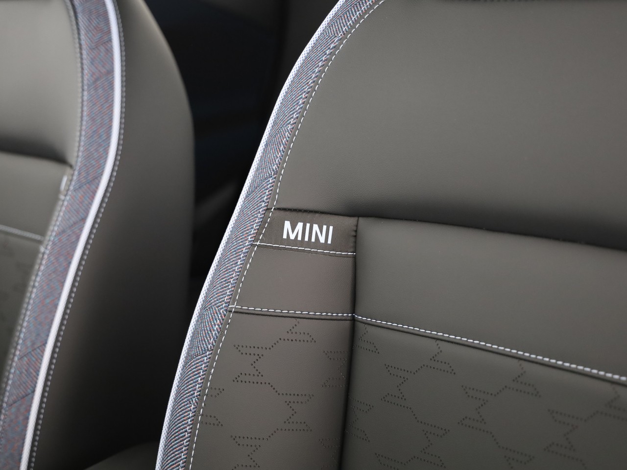 MINI Aceman E I MINI Days Offer-image-10