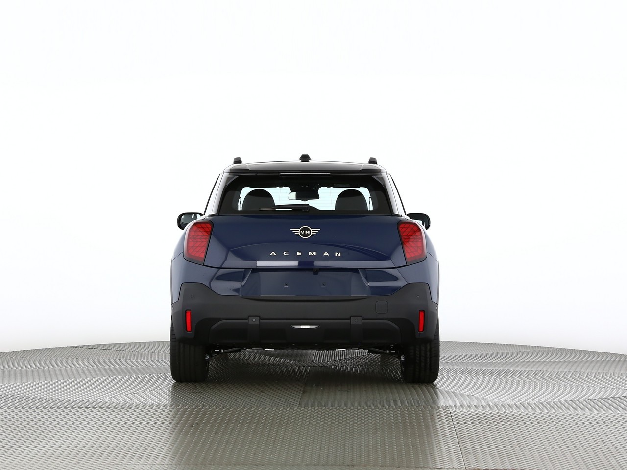 MINI Aceman E I MINI Days Offer-image-3