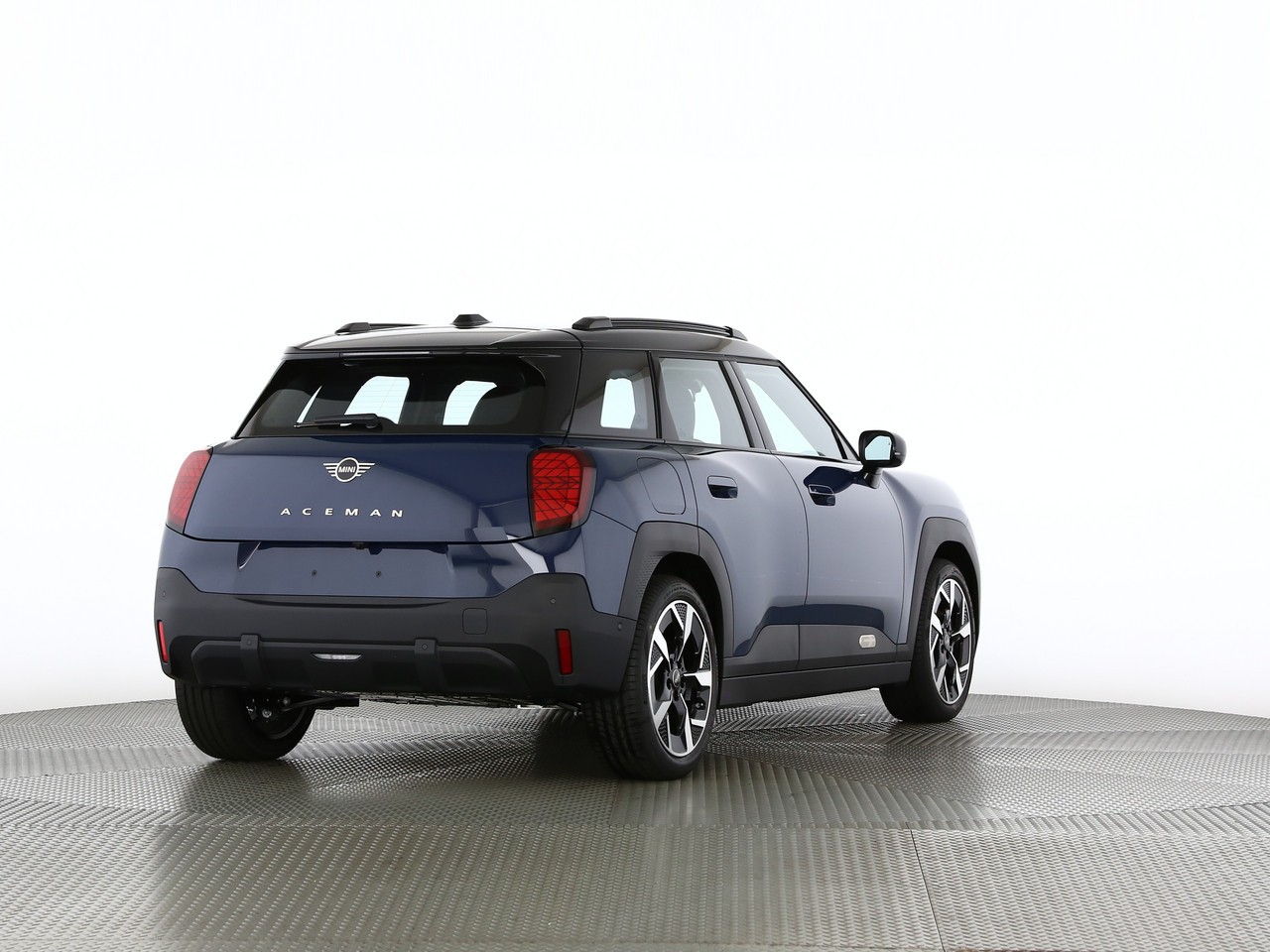 MINI Aceman E I MINI Days Offer-image-1