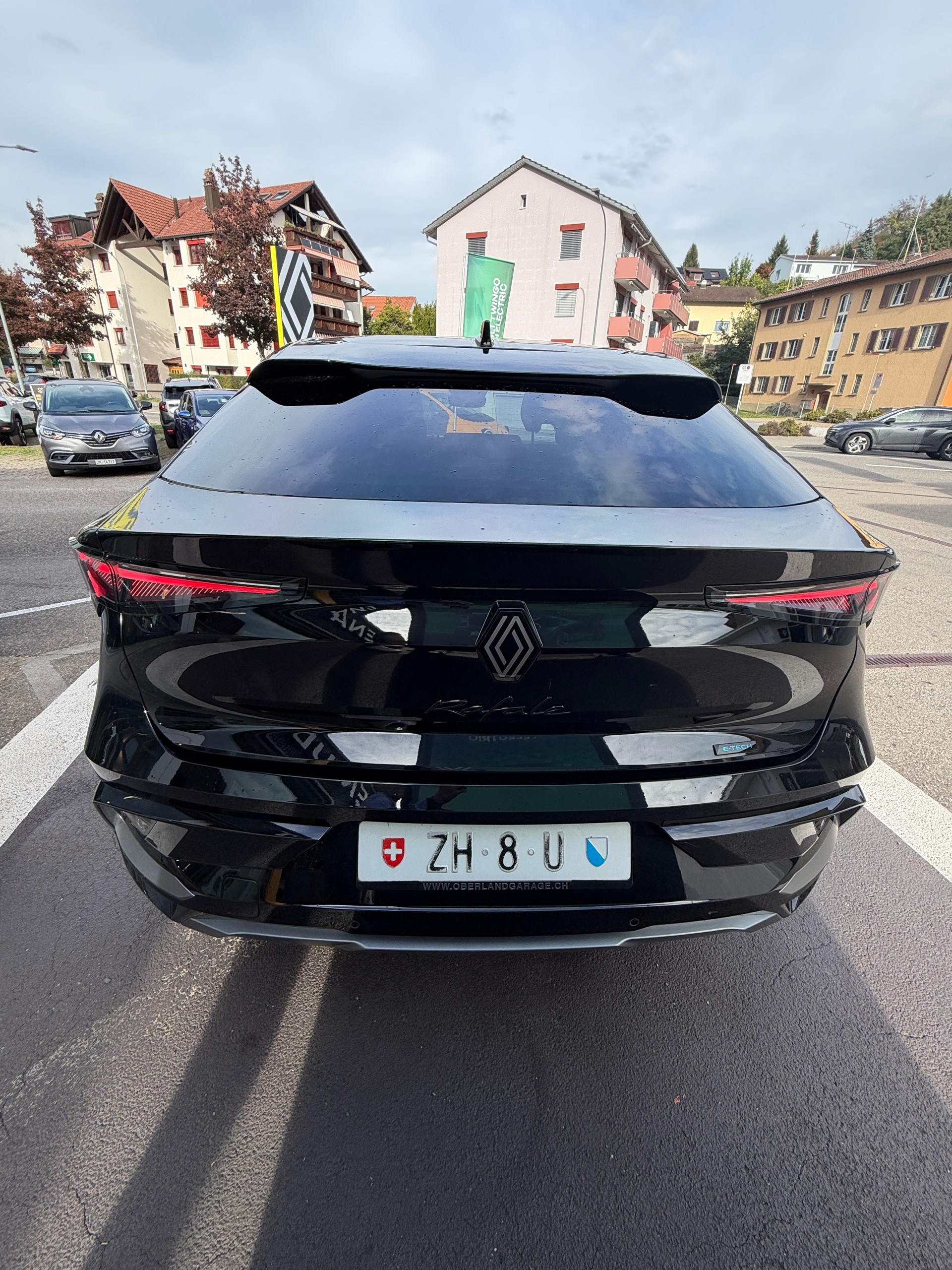 RENAULT Rafale 1.2 E-Tech Plug-in Hybrid 300 4x4 Atelier Alpine-image-3