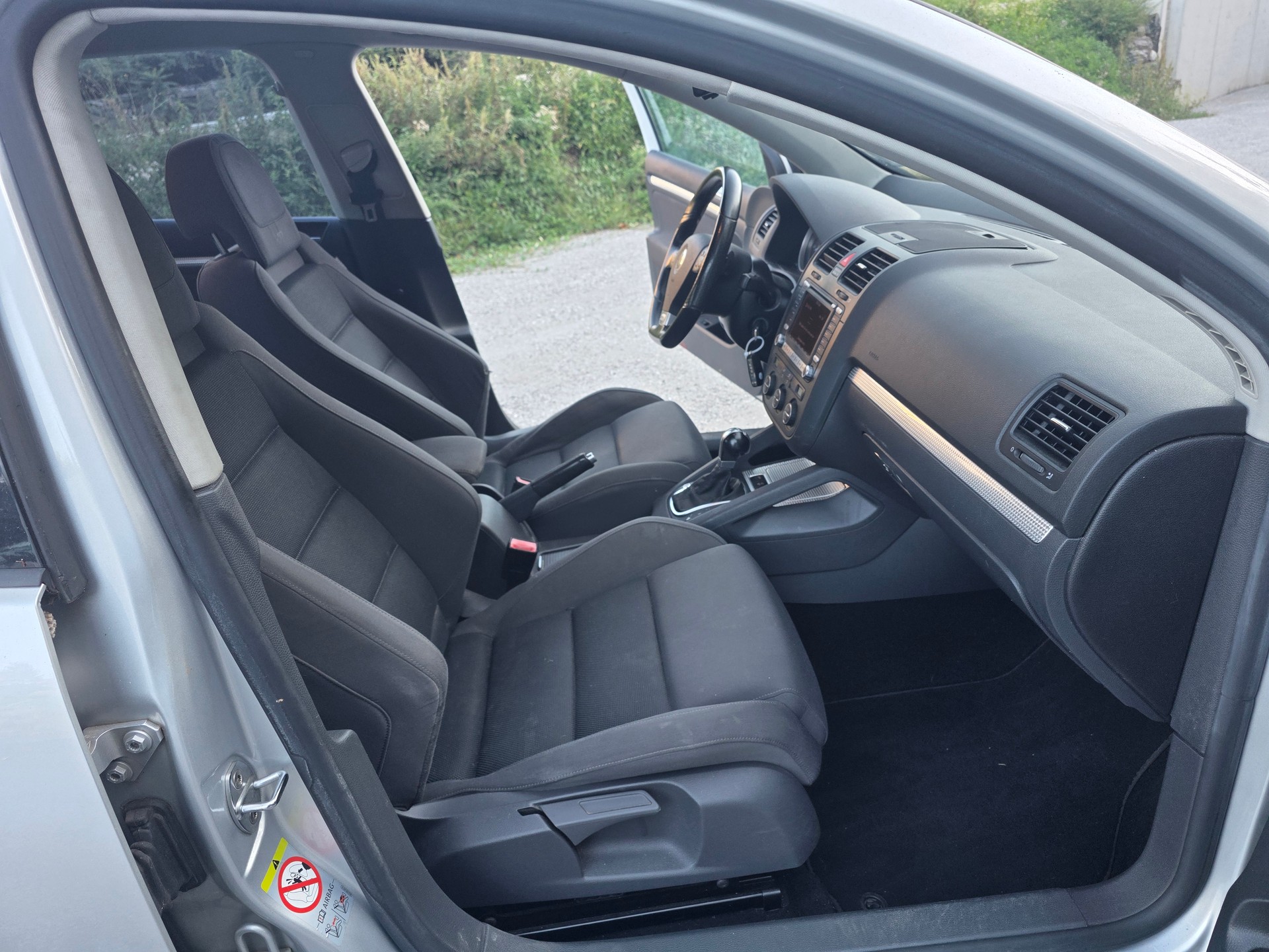 VW Golf R32 4Motion-image-8