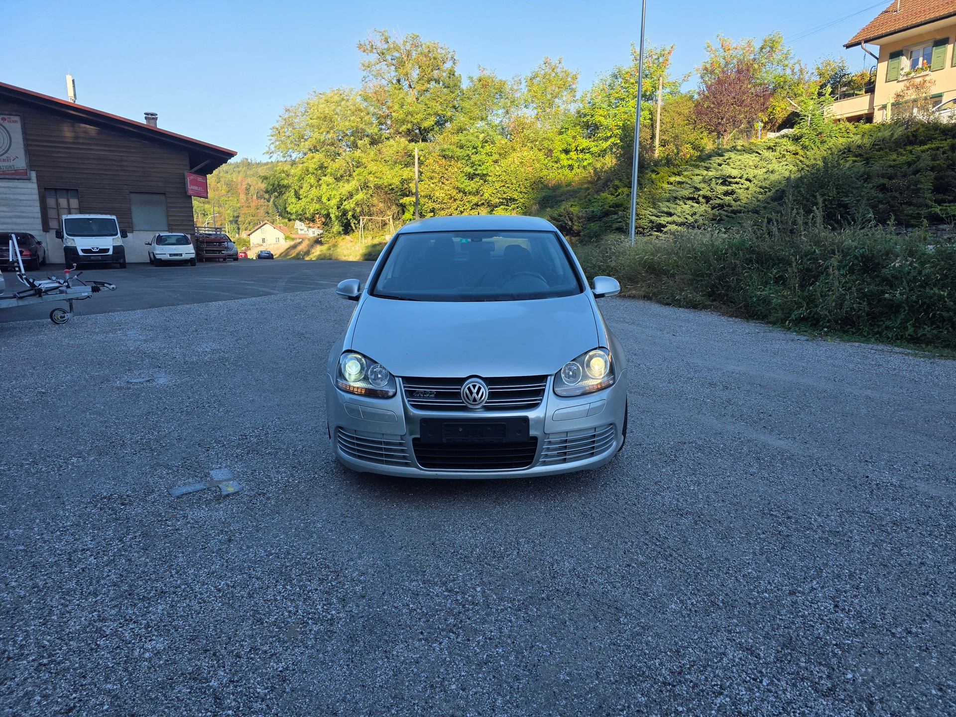 VW Golf R32 4Motion-image-1
