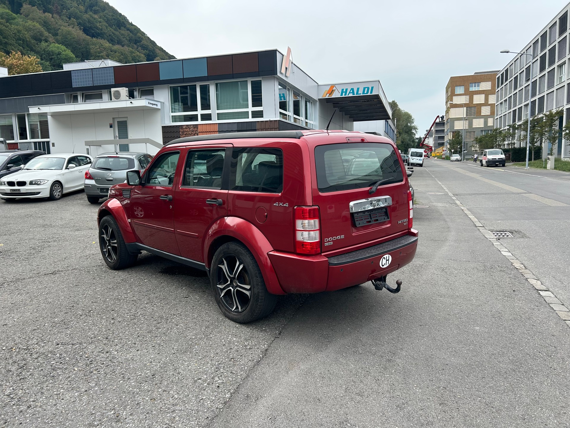 DODGE Nitro 2.8 CRD Blackline Automatic-image-3