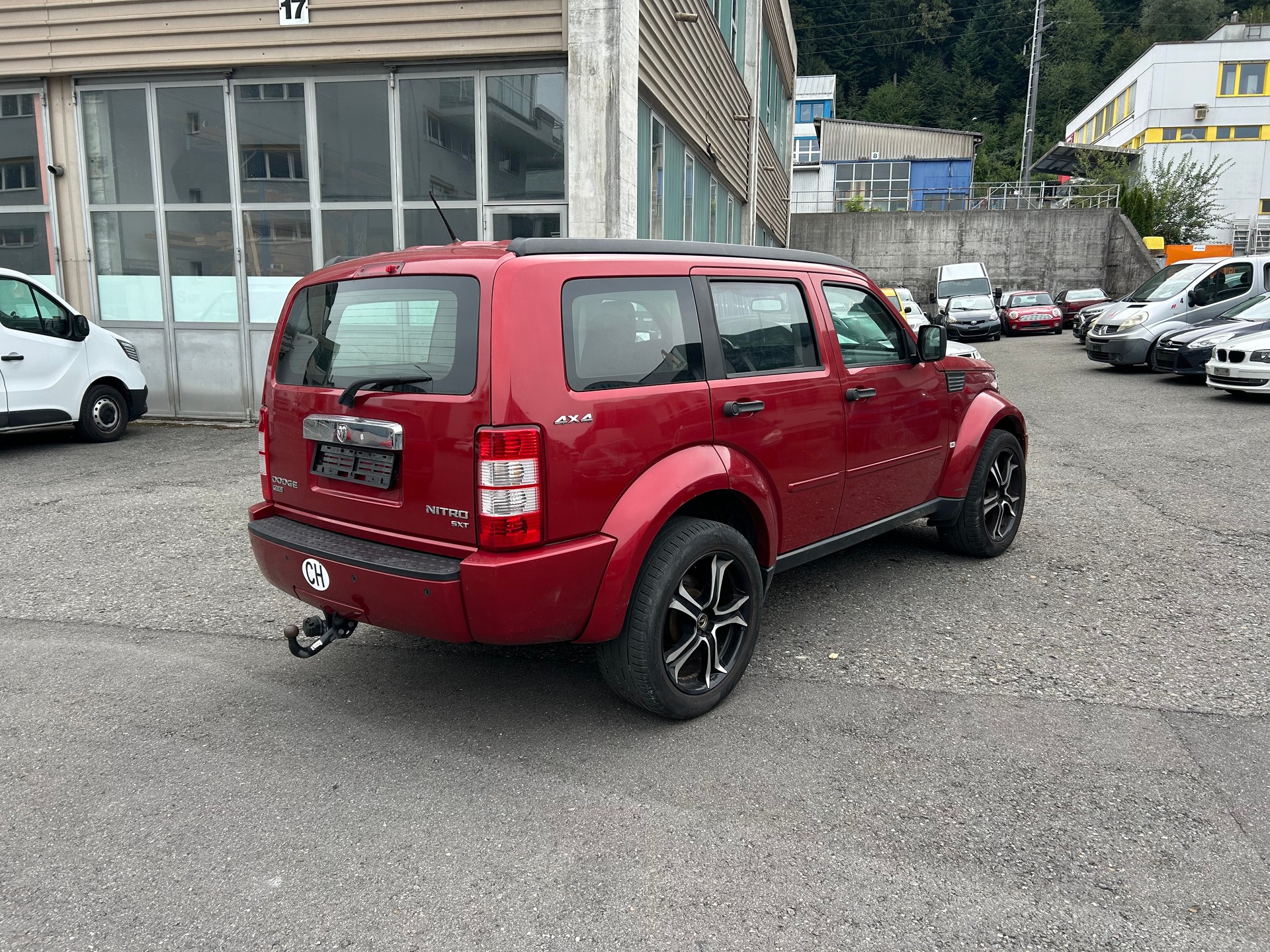 DODGE Nitro 2.8 CRD Blackline Automatic-image-5