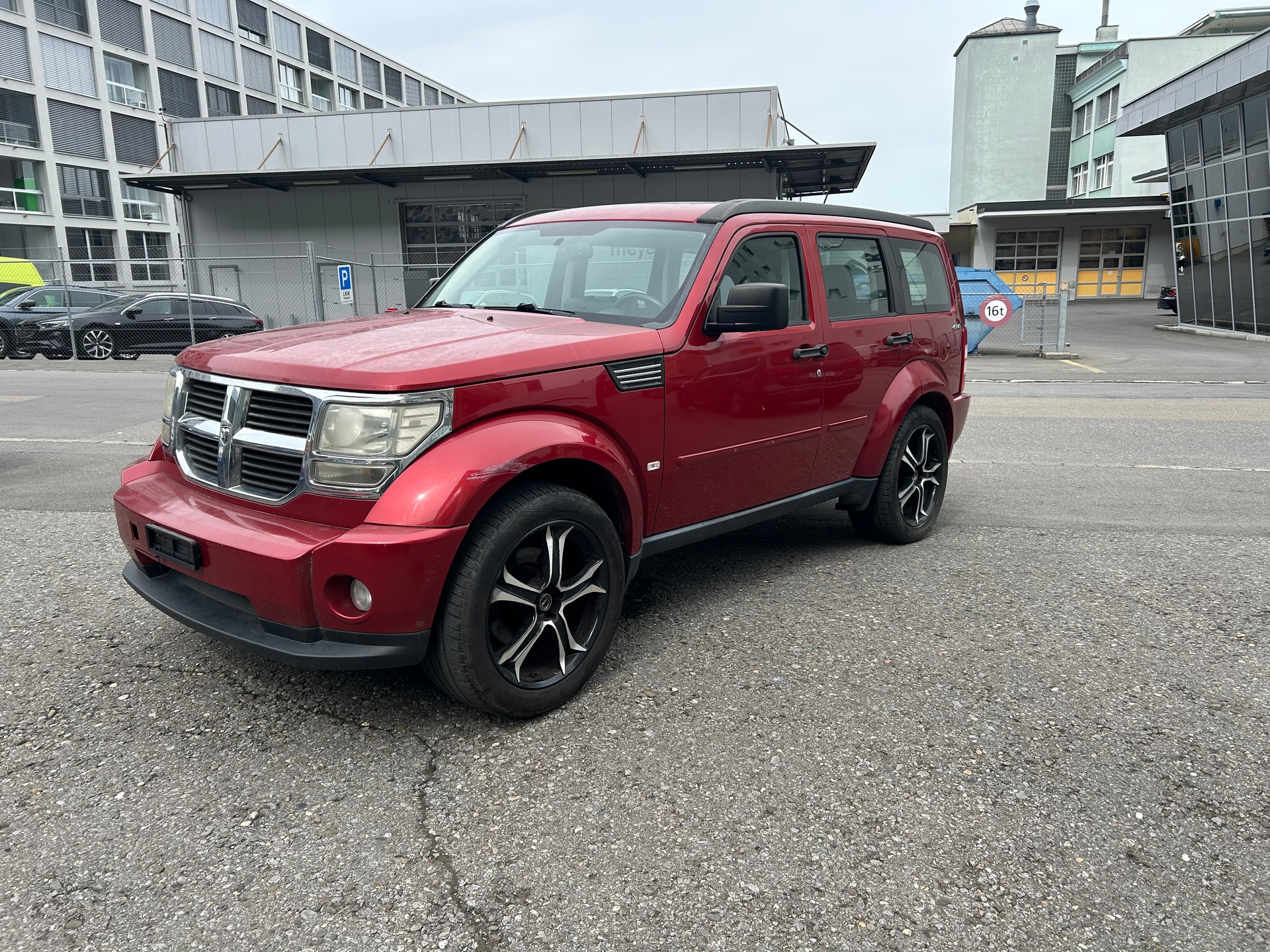 DODGE Nitro 2.8 CRD Blackline Automatic-image-1