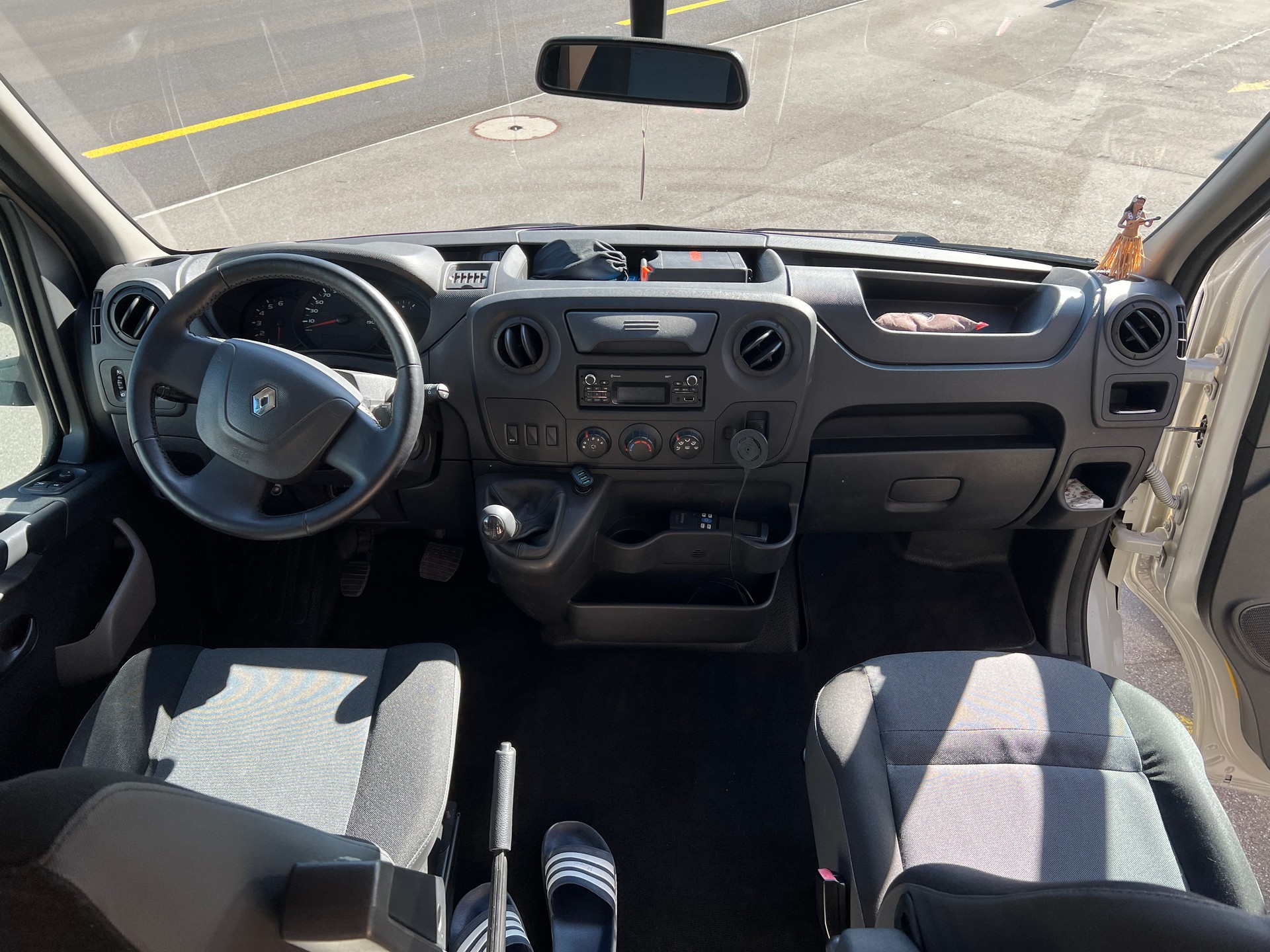 RENAULT T35 dCi130-image-2