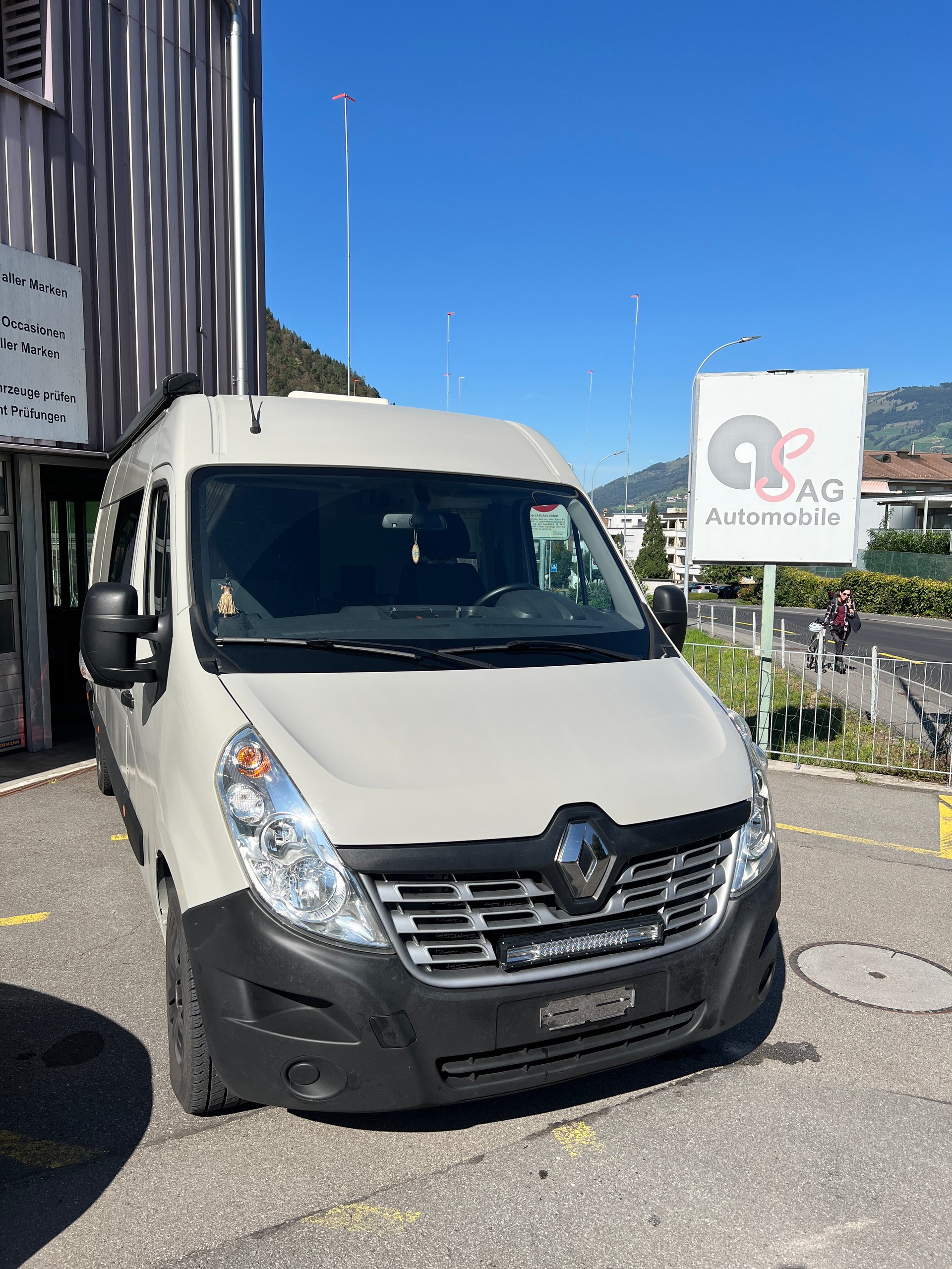 RENAULT T35 dCi130-image-1