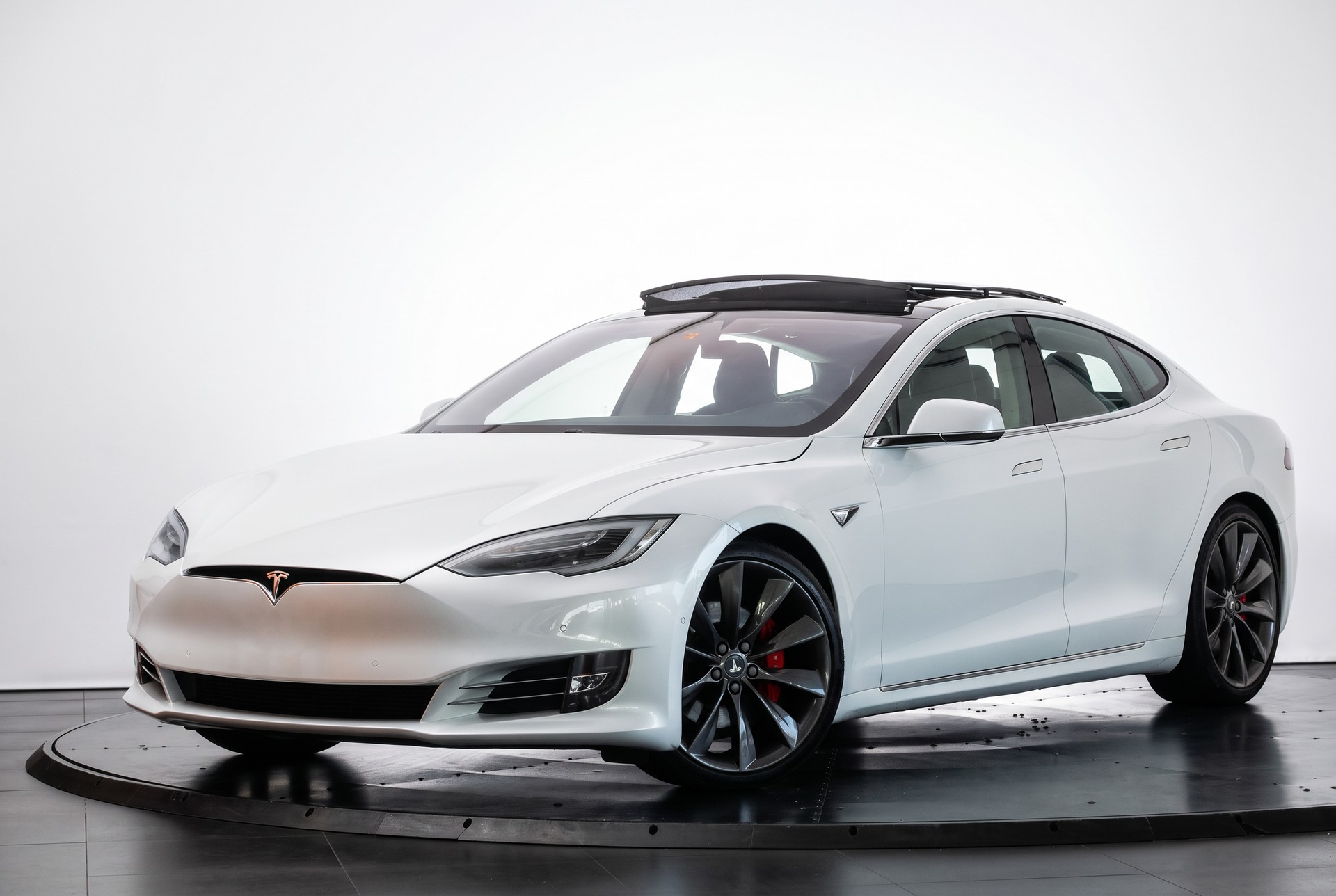 TESLA Model S 90 D Performance * CCS * Lifetime Supercharge SC01-image-5