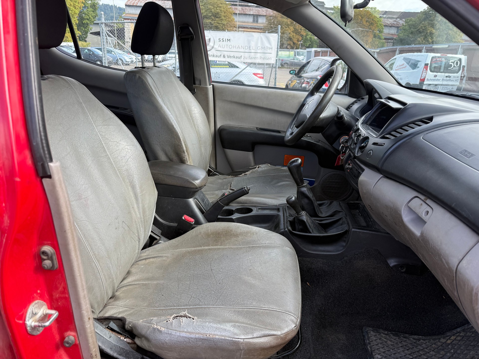 MITSUBISHI L-image-8