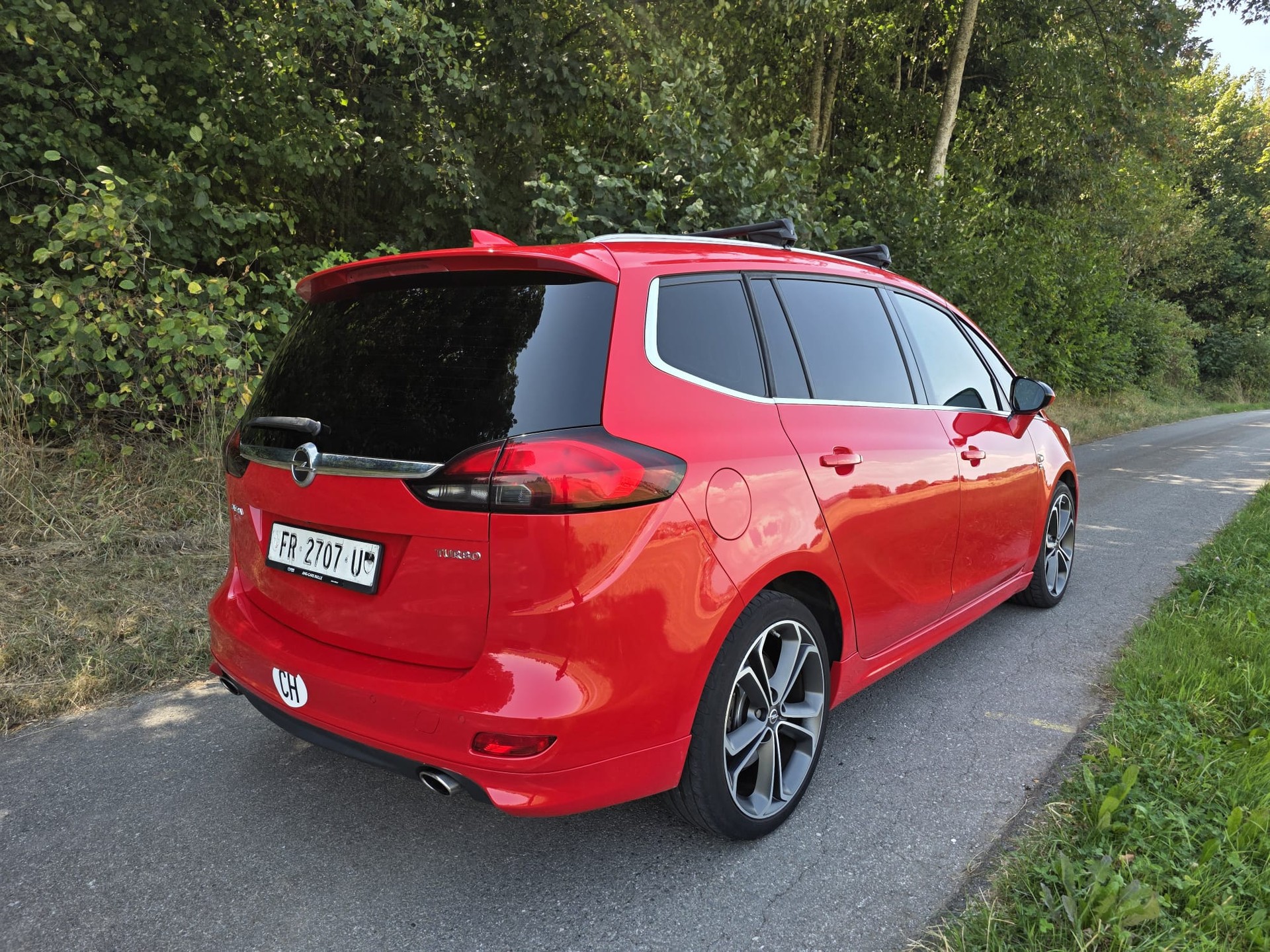 OPEL Zafira 1.6i 16V Turbo Excellence-image-1