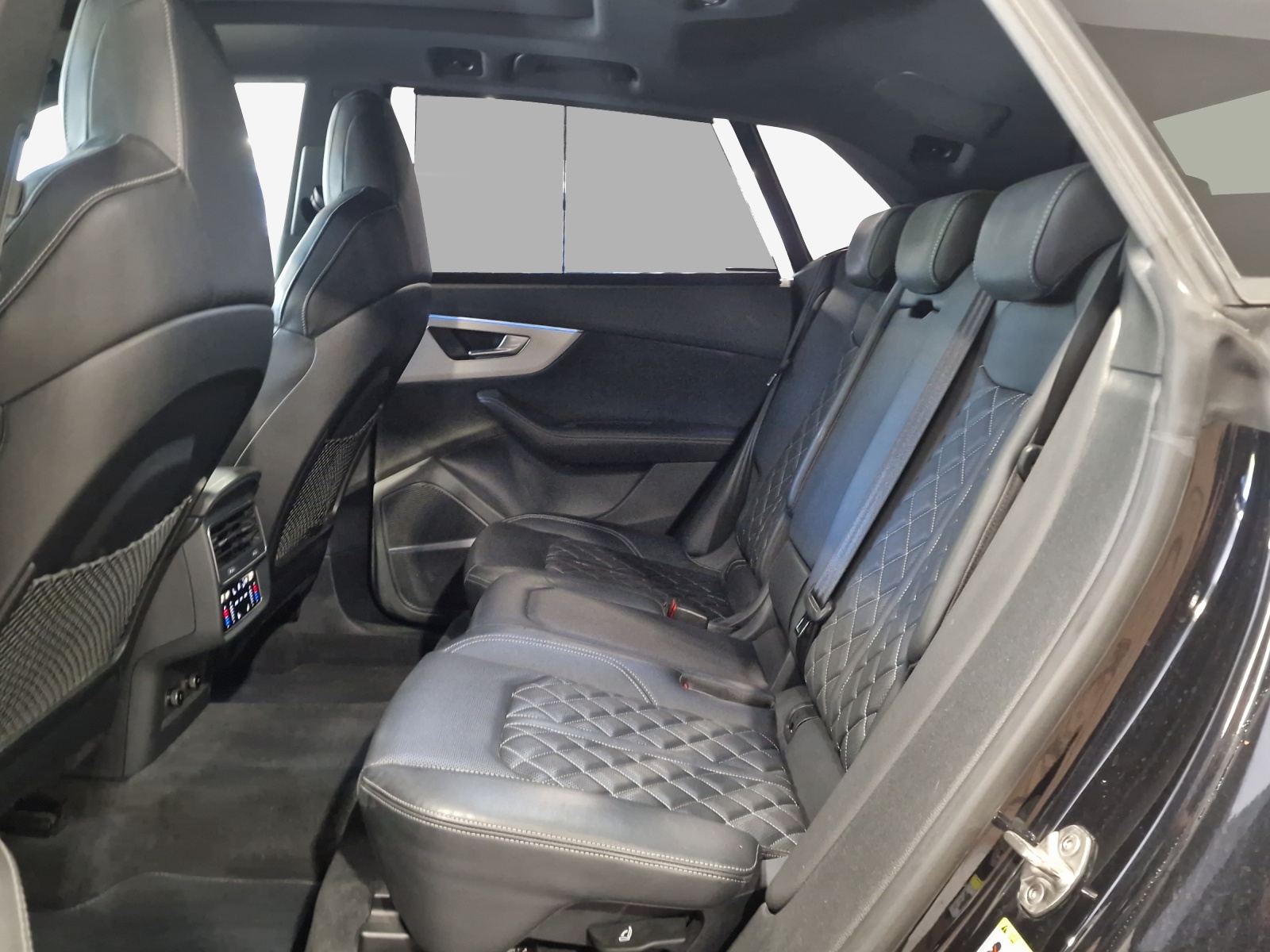 AUDI Q8 50 TDI quattro tiptronic-image-11