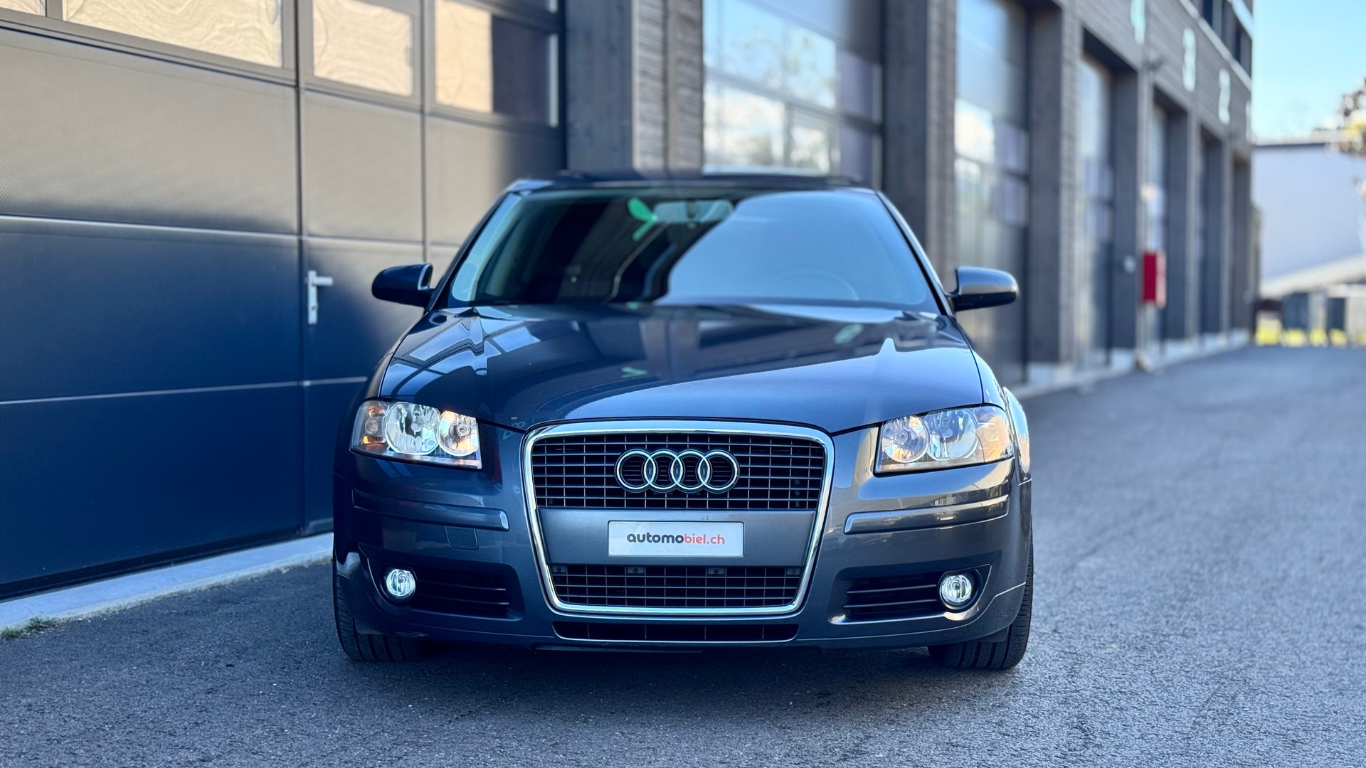 AUDI A3 Sportback 1.8 Turbo FSI Ambition-image-1