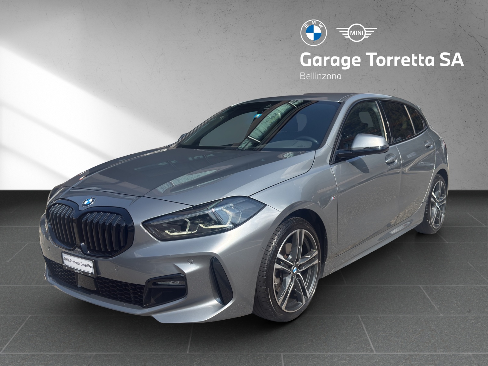 BMW 118i Pure M Sport Steptronic-image-0