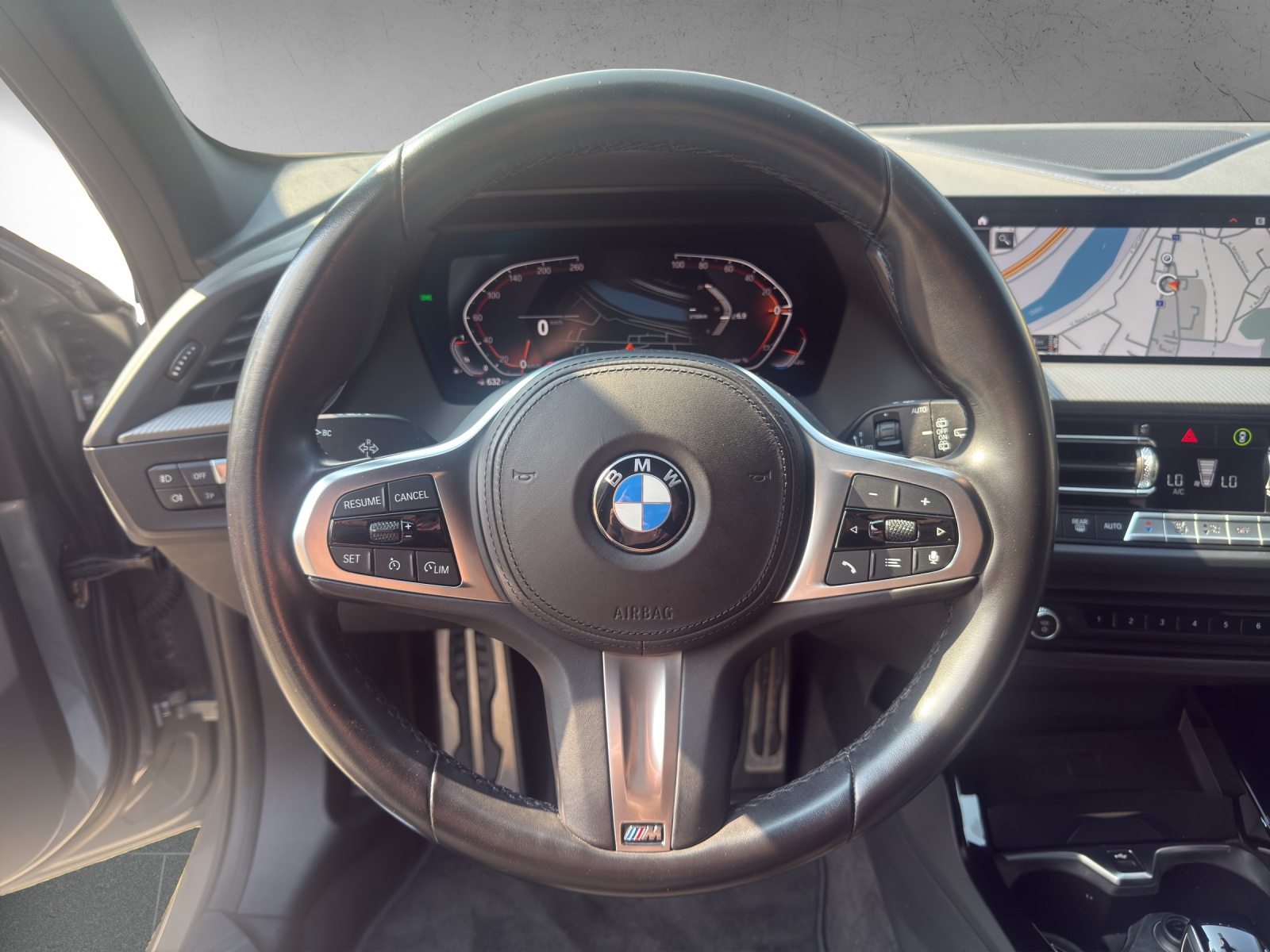 BMW 118i Pure M Sport Steptronic-image-12