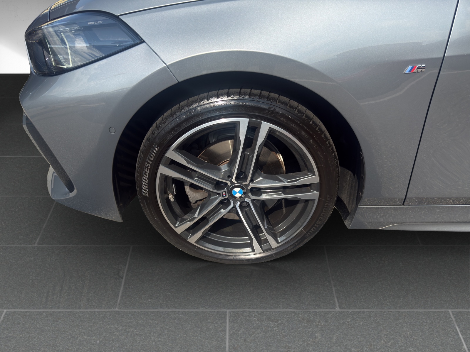 BMW 118i Pure M Sport Steptronic-image-8