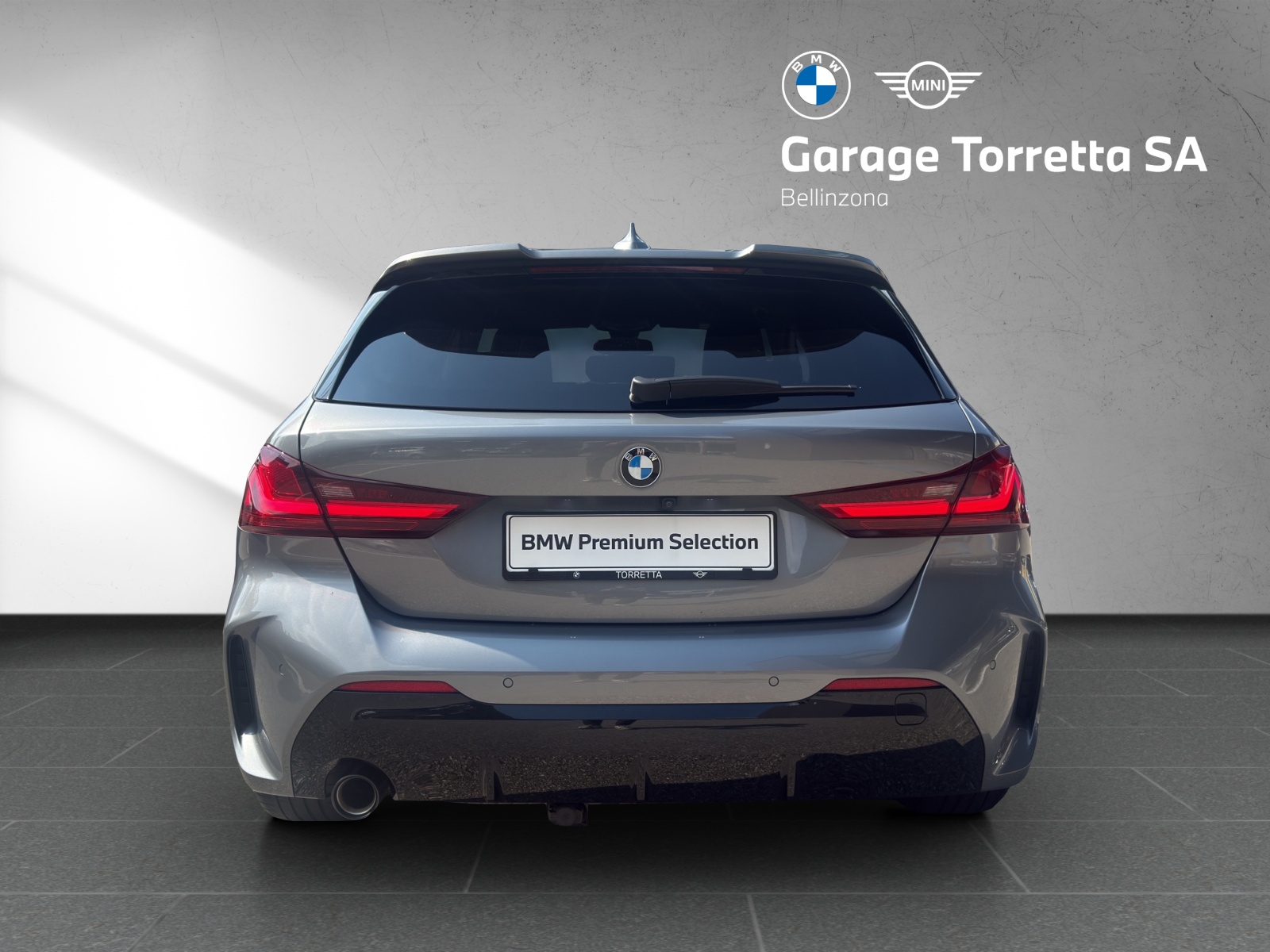 BMW 118i Pure M Sport Steptronic-image-3