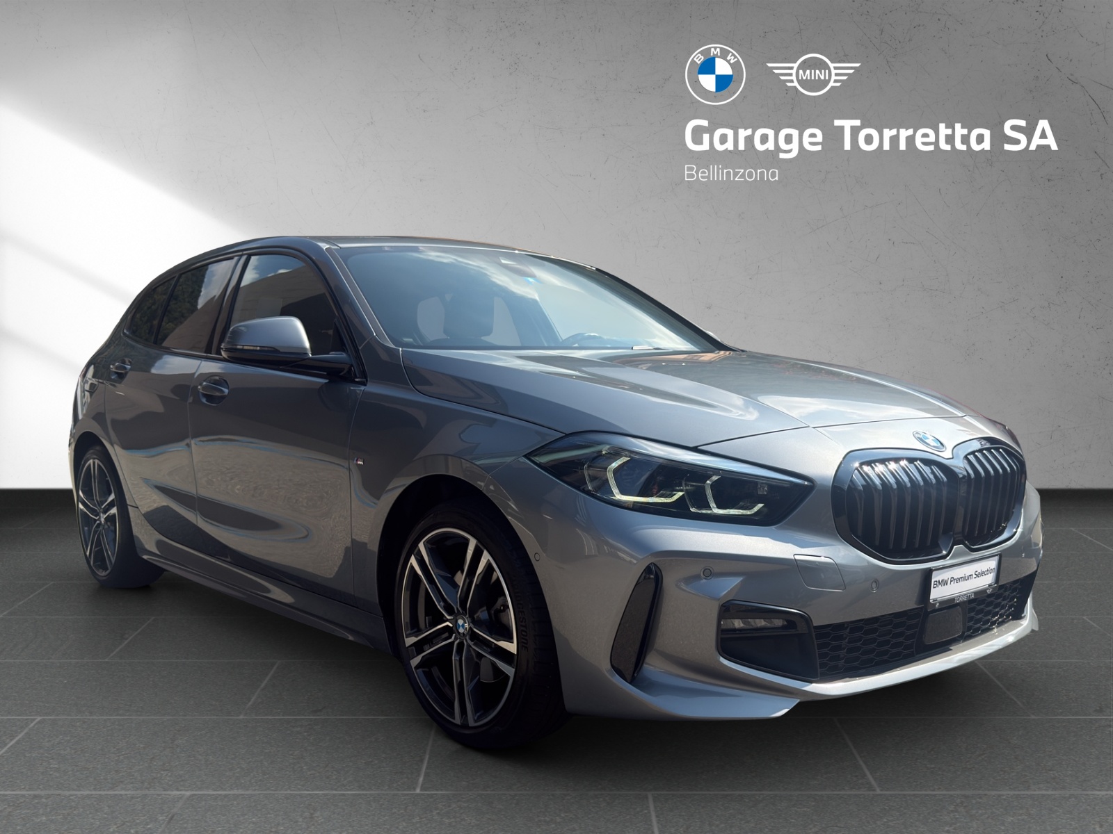 BMW 118i Pure M Sport Steptronic-image-6