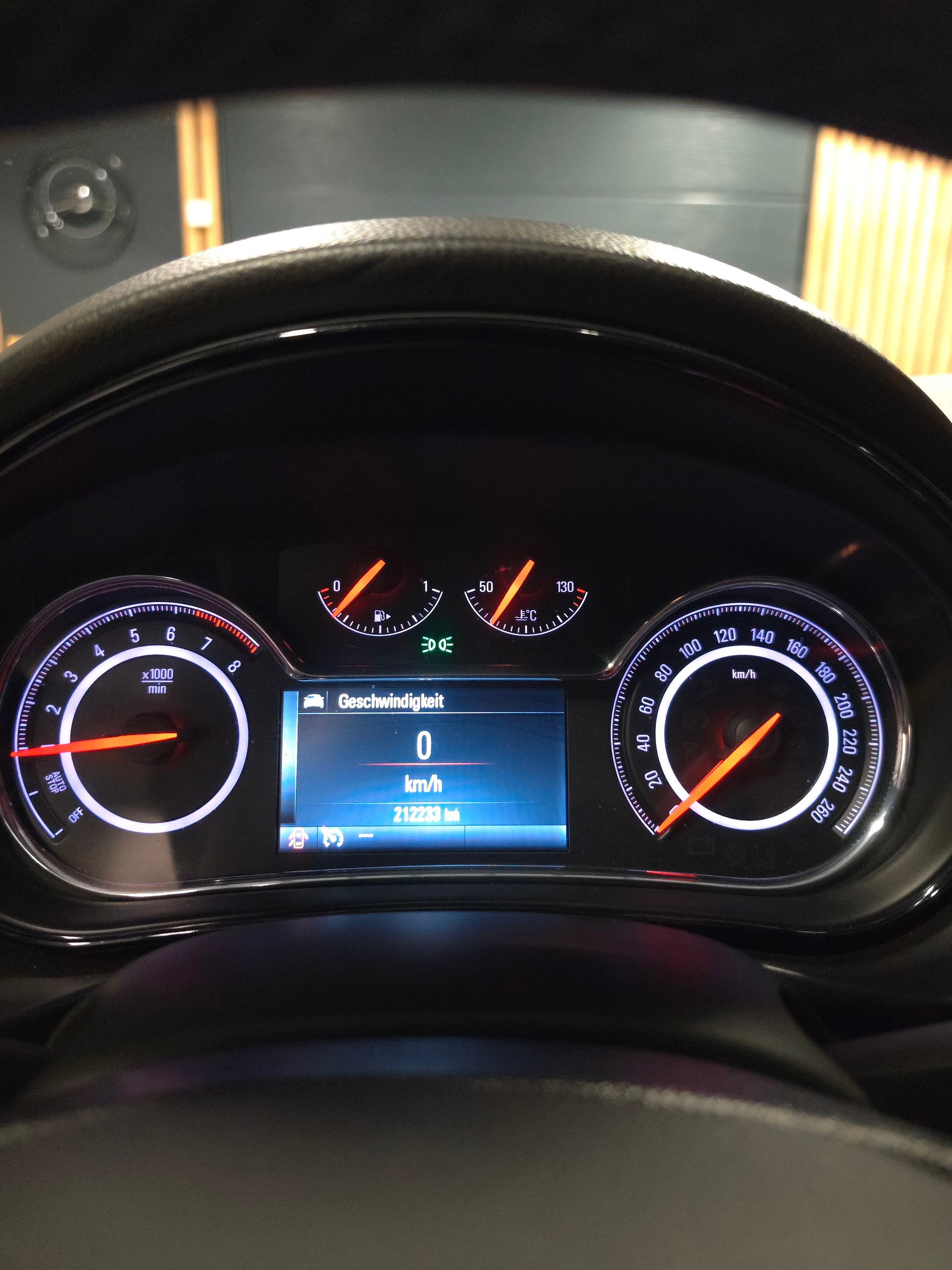 OPEL Insignia Sports Tourer 2.0 Turbo Sport-image-18