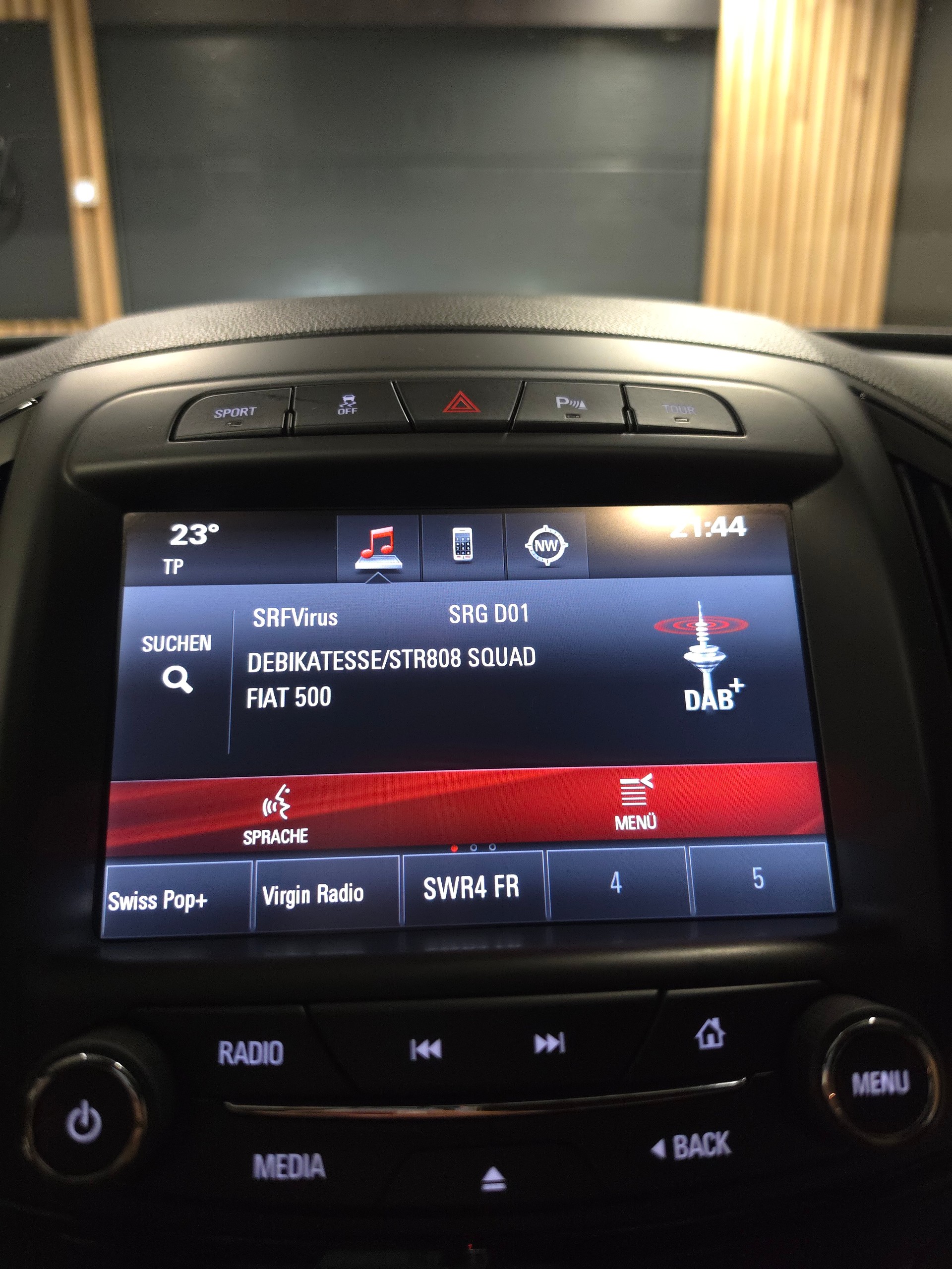OPEL Insignia Sports Tourer 2.0 Turbo Sport-image-16