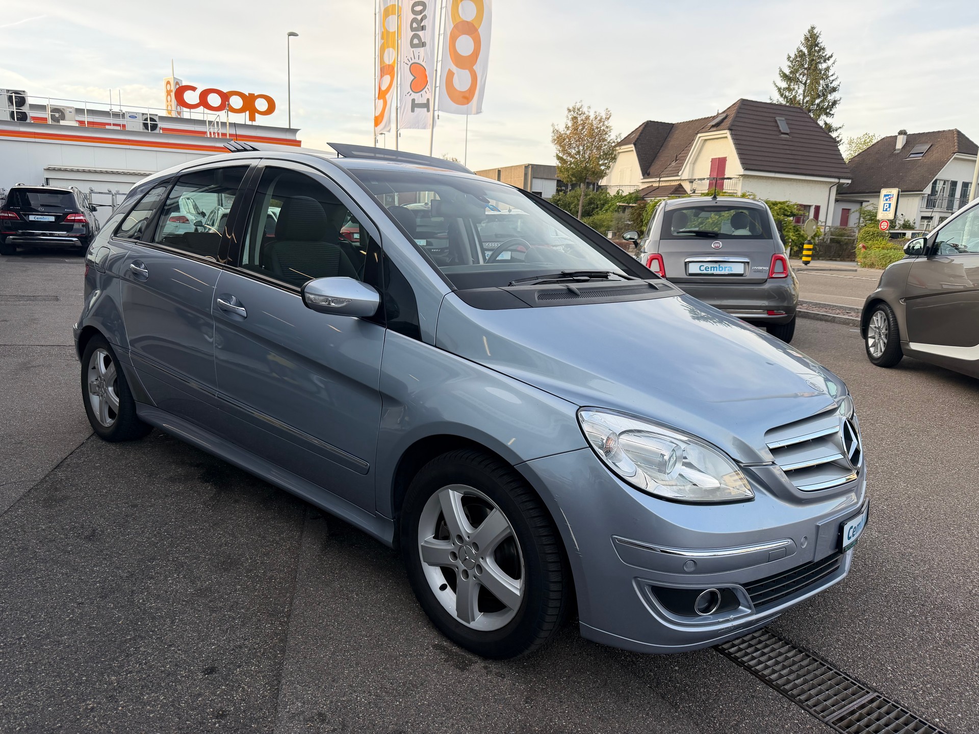 MERCEDES-BENZ B 200-image-6