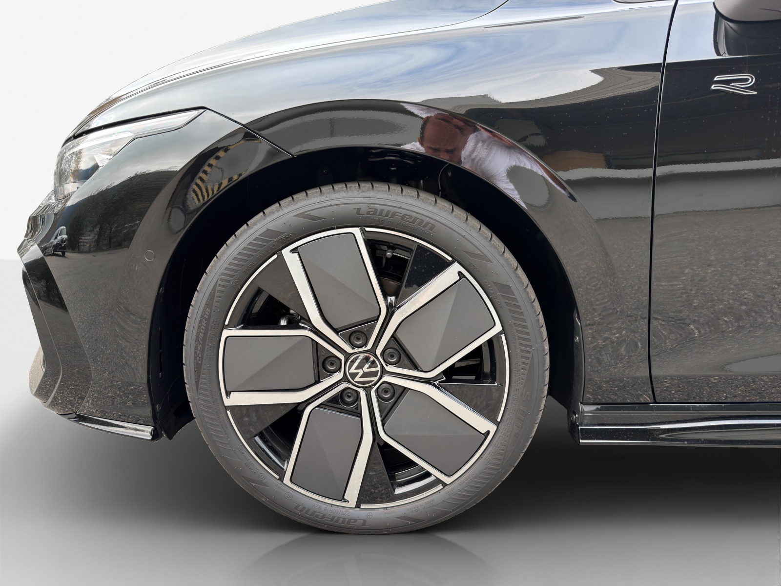 VW Golf Variant 2.0 TSI R-Line DSG 4 Motion-image-15