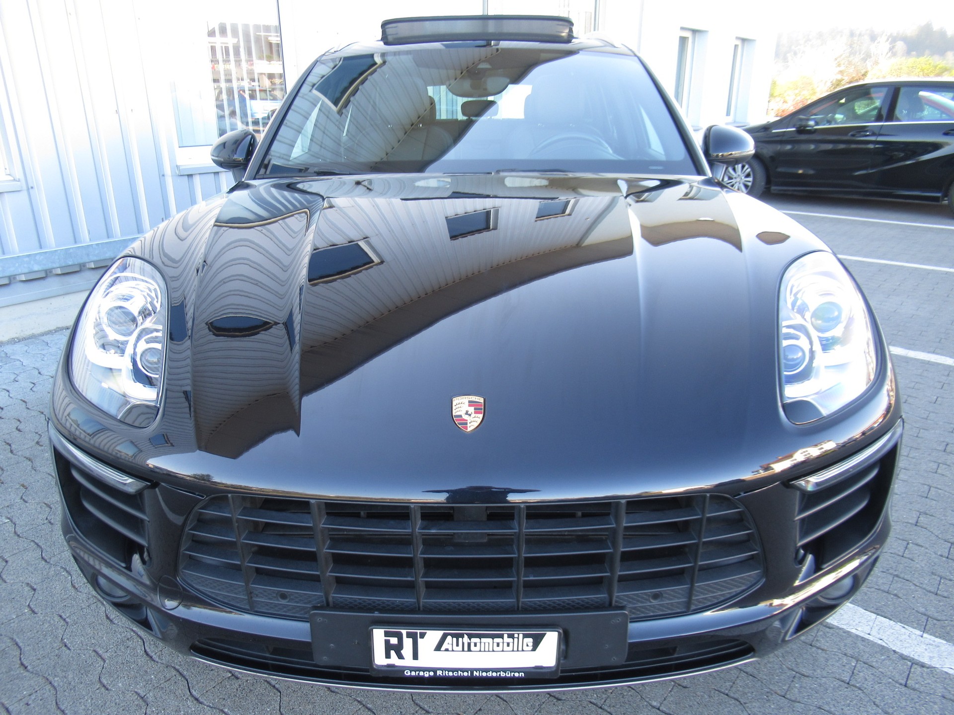 PORSCHE Macan S PDK-image-5