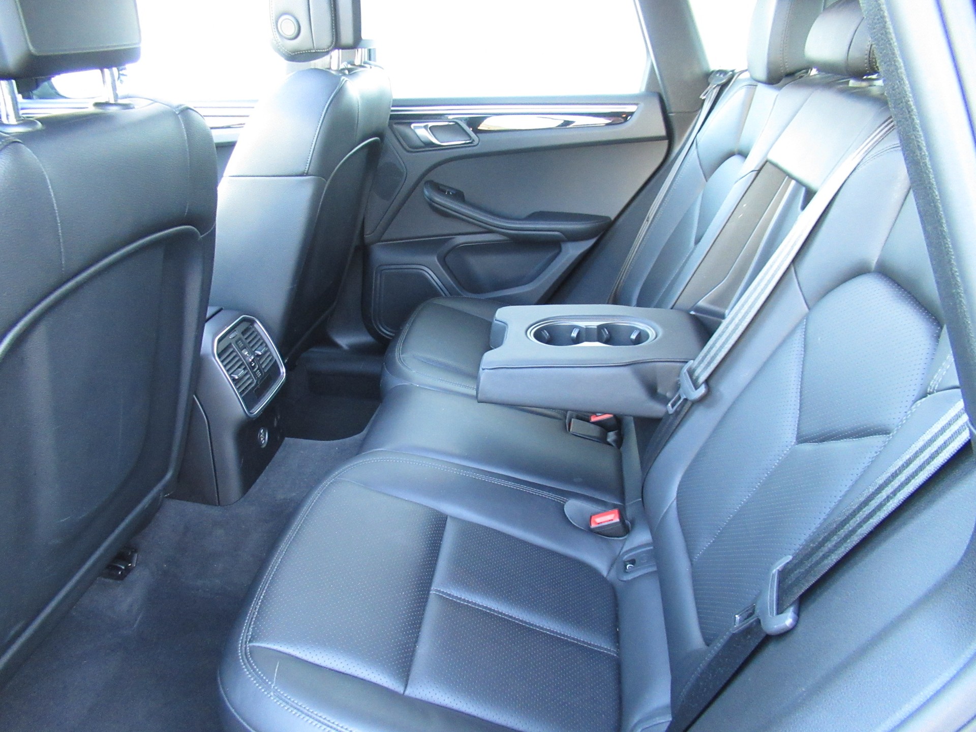 PORSCHE Macan S PDK-image-12