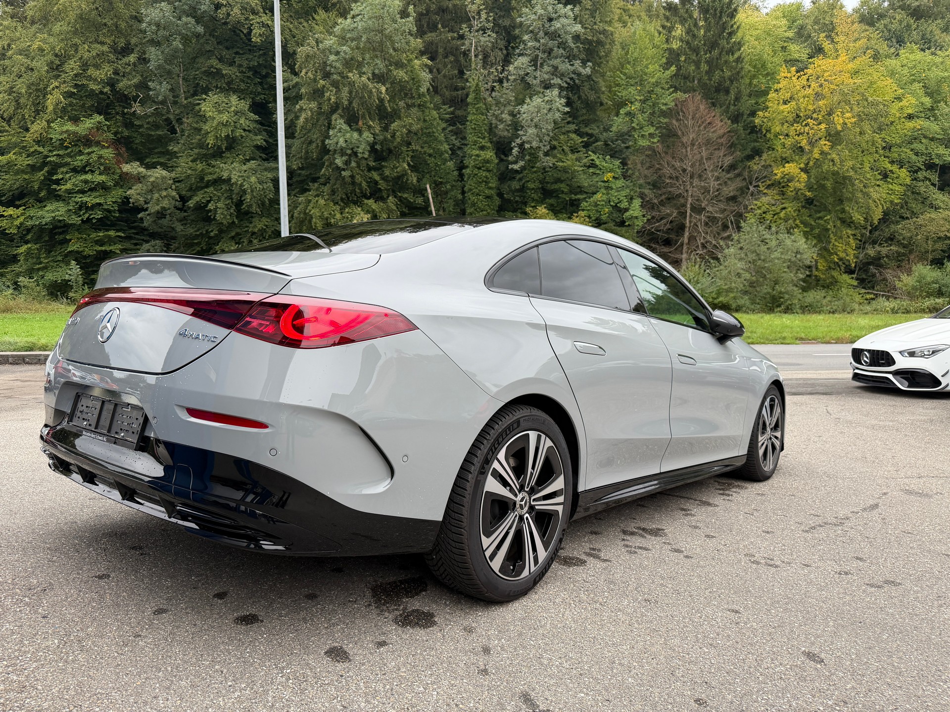 MERCEDES-BENZ CLA 220 8G-DCT 4Matic AMG Line-image-3